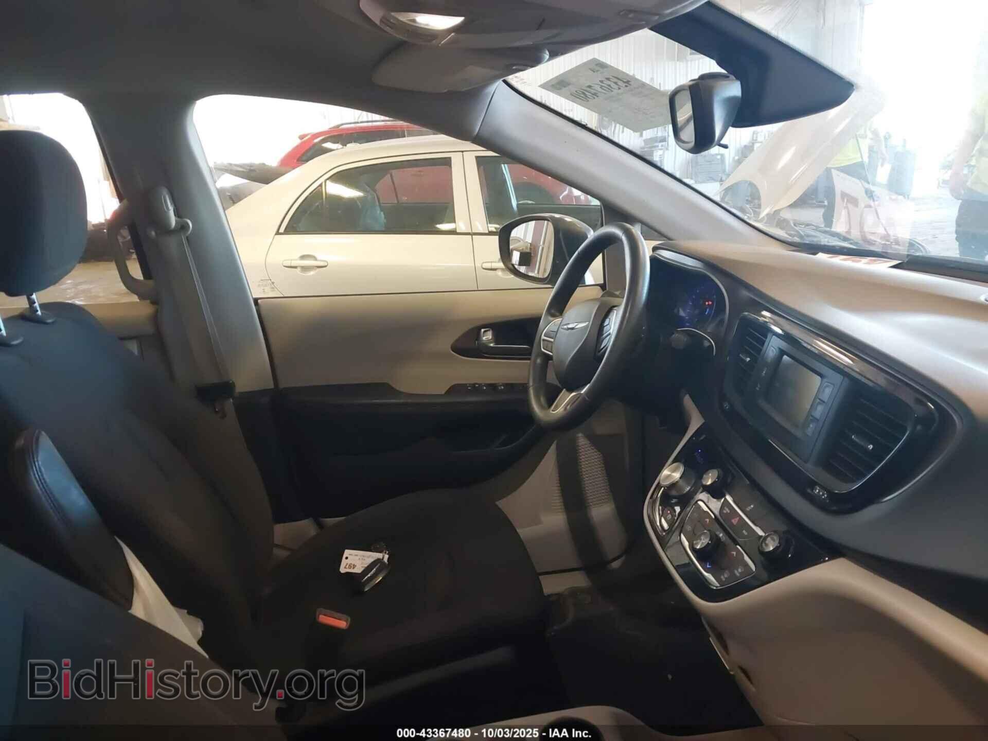 2017 CHRYSLER PACIFICA - VIN: 2C4RC1DG8HR515874 - Photo 5