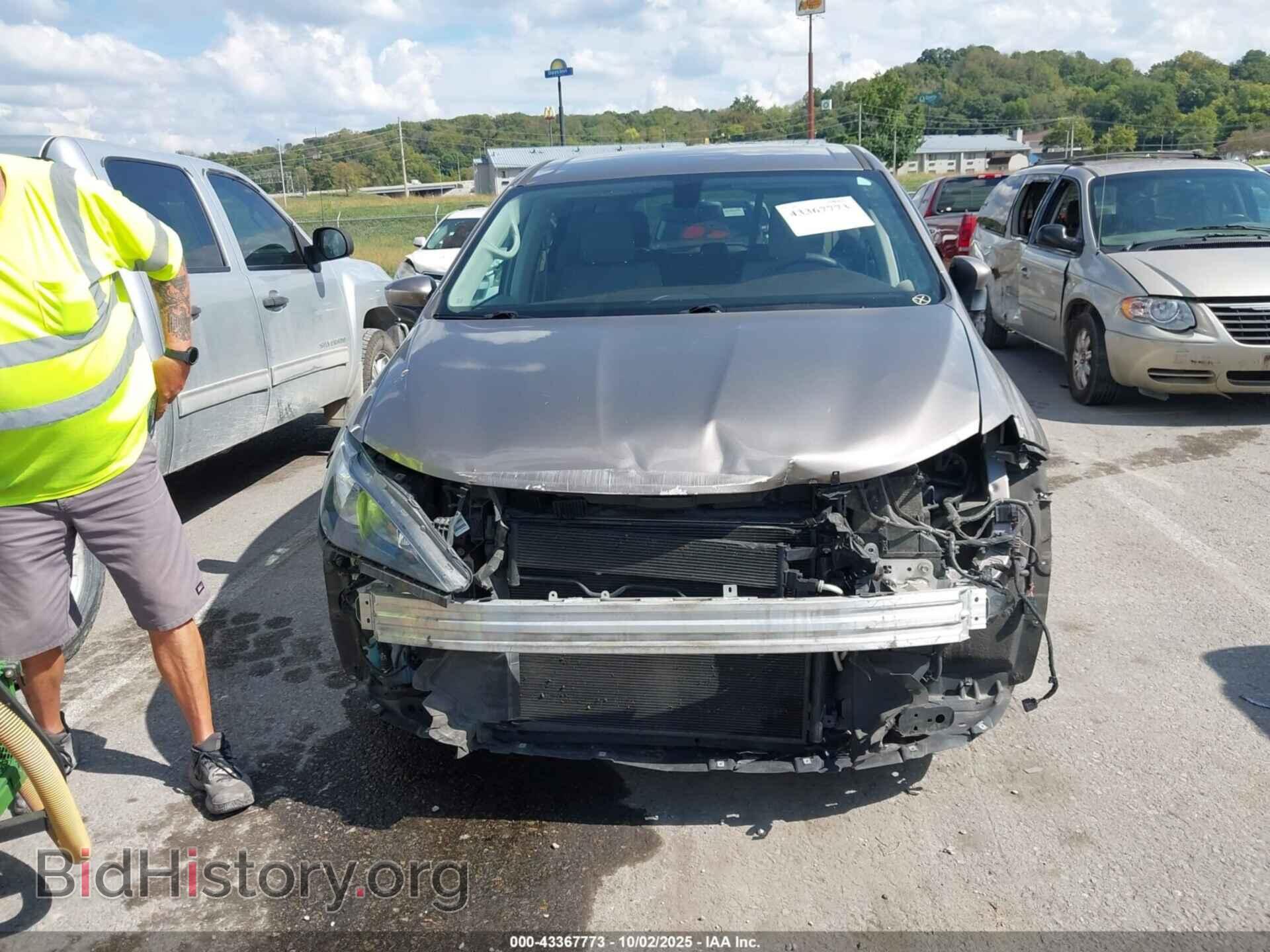 2017 CHRYSLER PACIFICA - VIN: 2C4RC1DG7HR771861 - Фото 12