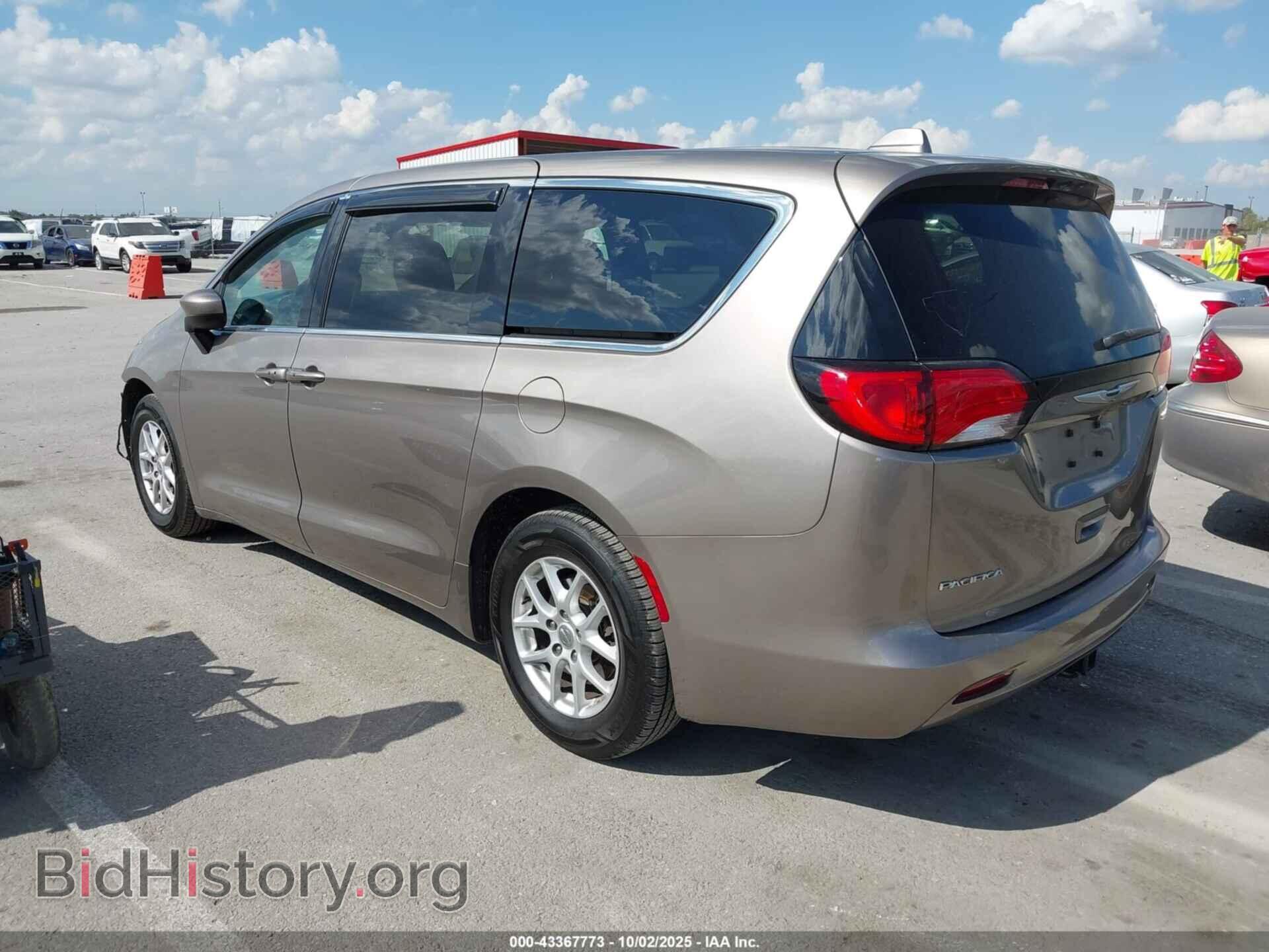 2017 CHRYSLER PACIFICA - VIN: 2C4RC1DG7HR771861 - Фото 3