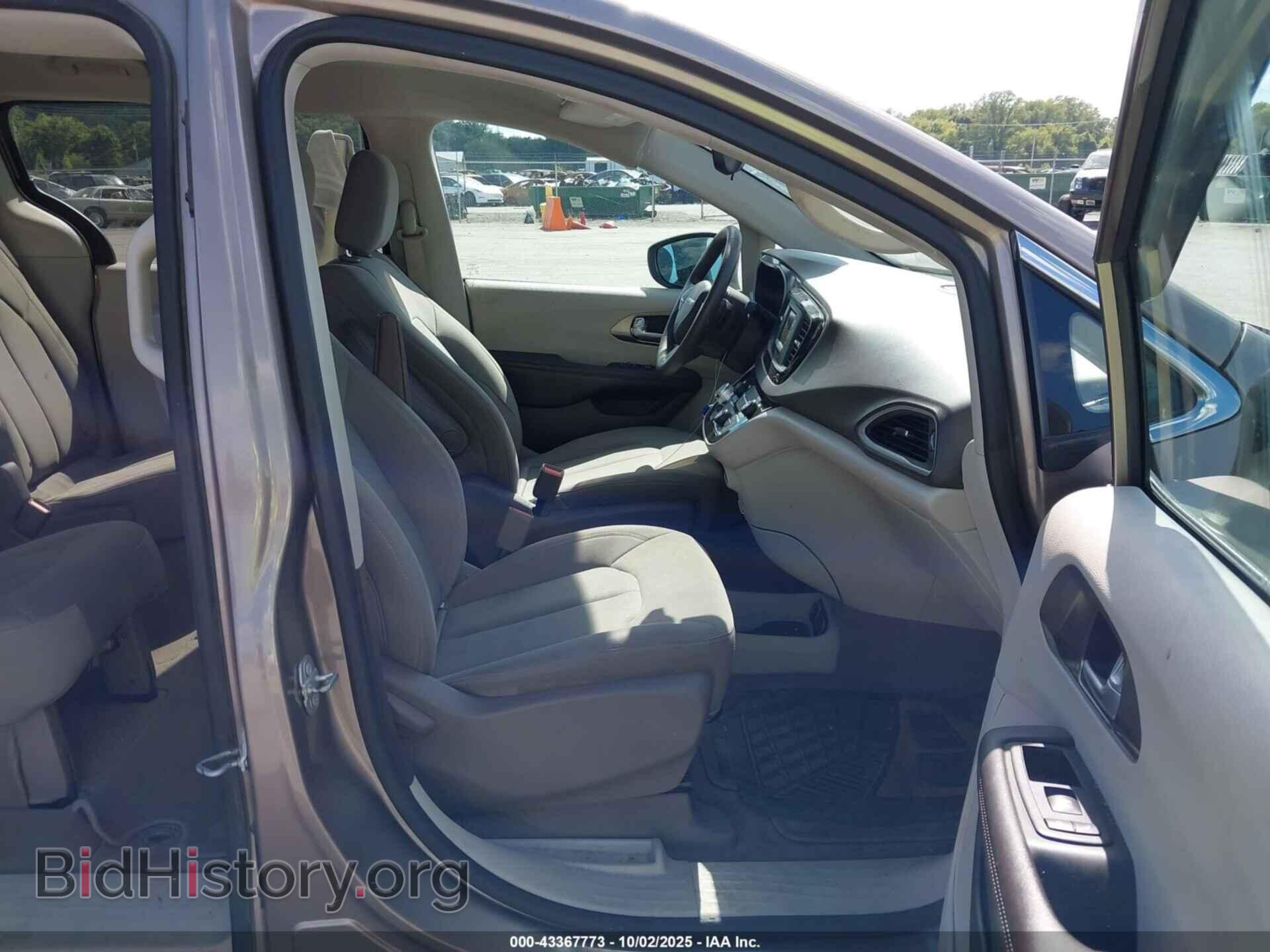 2017 CHRYSLER PACIFICA - VIN: 2C4RC1DG7HR771861 - Фото 5