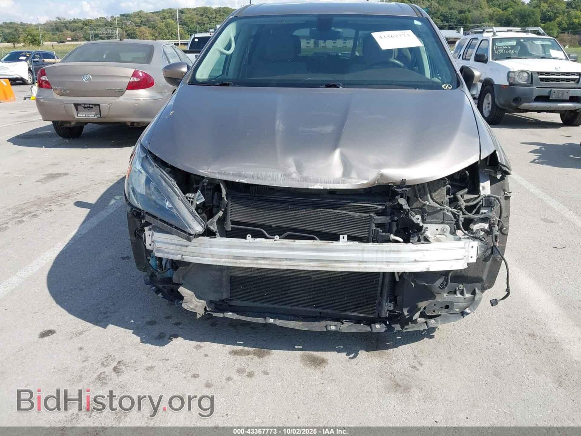 2017 CHRYSLER PACIFICA - VIN: 2C4RC1DG7HR771861 - Фото 6