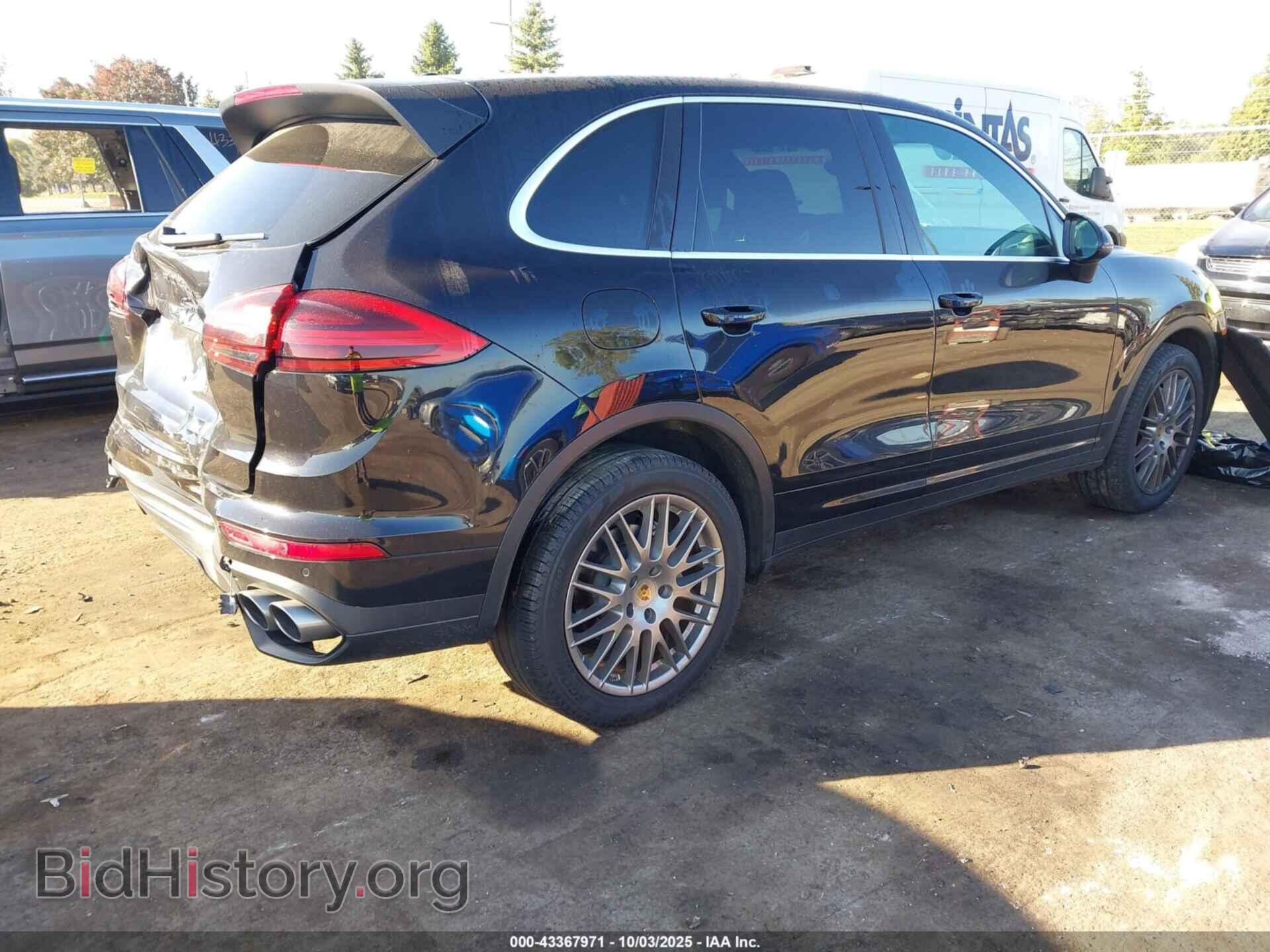 2017 PORSCHE CAYENNE - VIN: WP1AB2A26HLA52834 - Фото 4