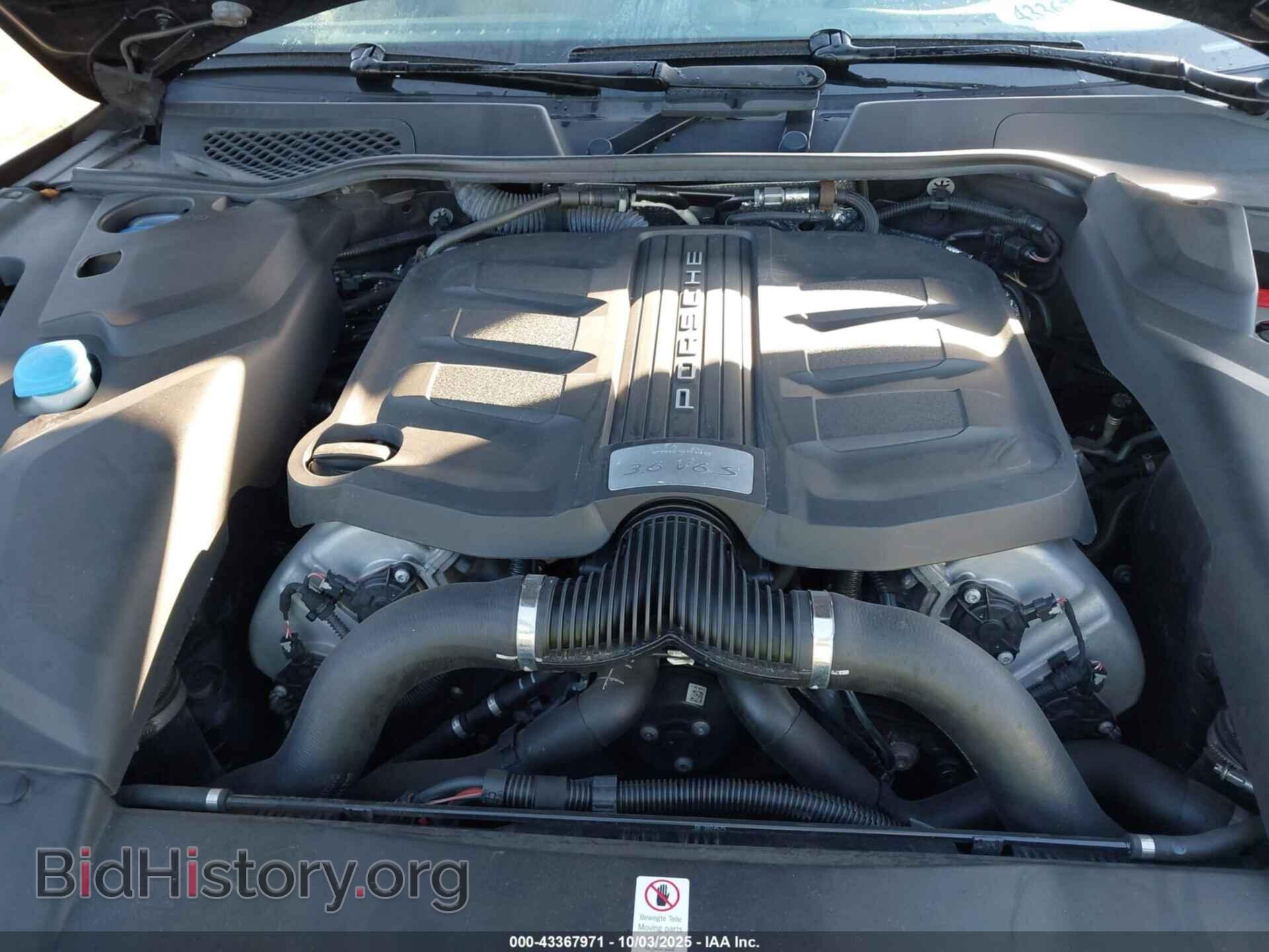 2017 PORSCHE CAYENNE - VIN: WP1AB2A26HLA52834 - Фото 10