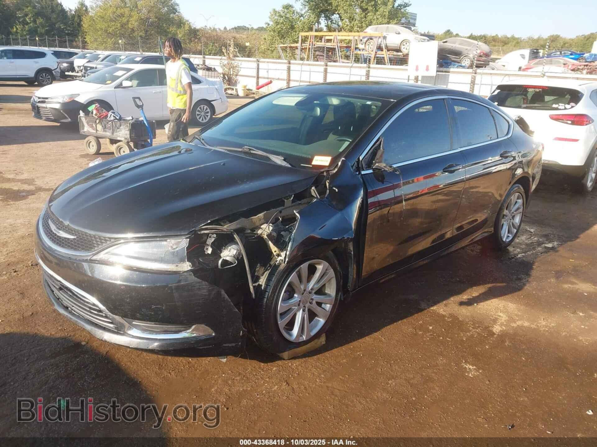 2015 CHRYSLER 200 - VIN: 1C3CCCAB8FN602389 - Фото 2