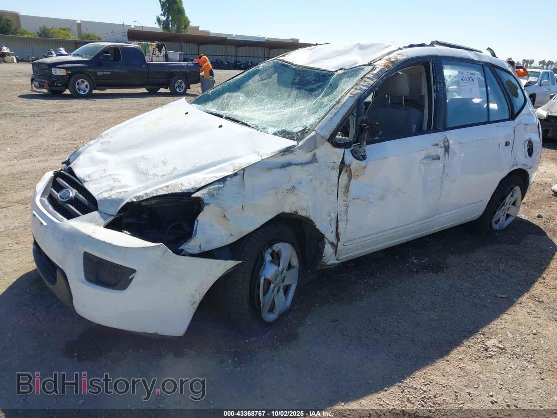 2009 KIA RONDO - VIN: KNAFG529X97263046 - Фото 2