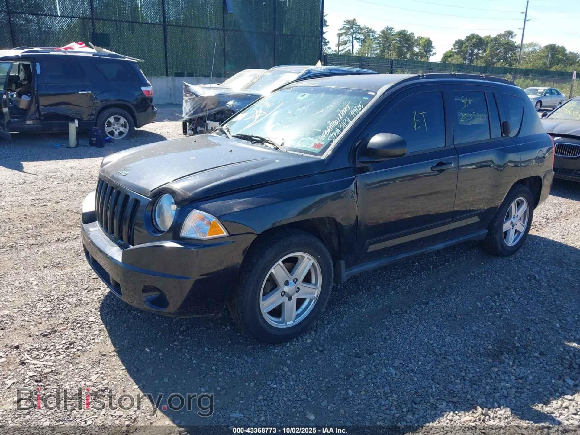 2010 JEEP COMPASS - VIN: 1J4NT4FB3AD506343 - Фото 2