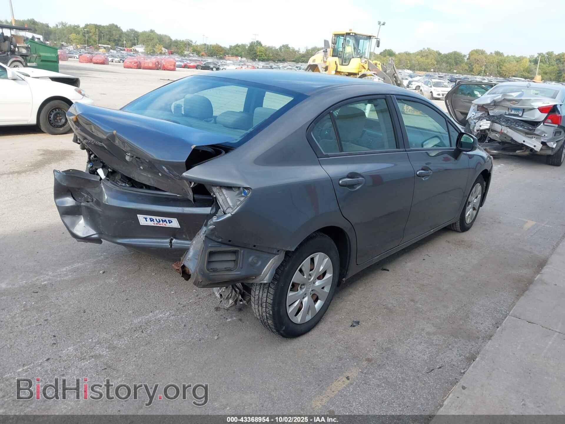 2012 HONDA CIVIC - VIN: 19XFB2F58CE076385 - Фото 4
