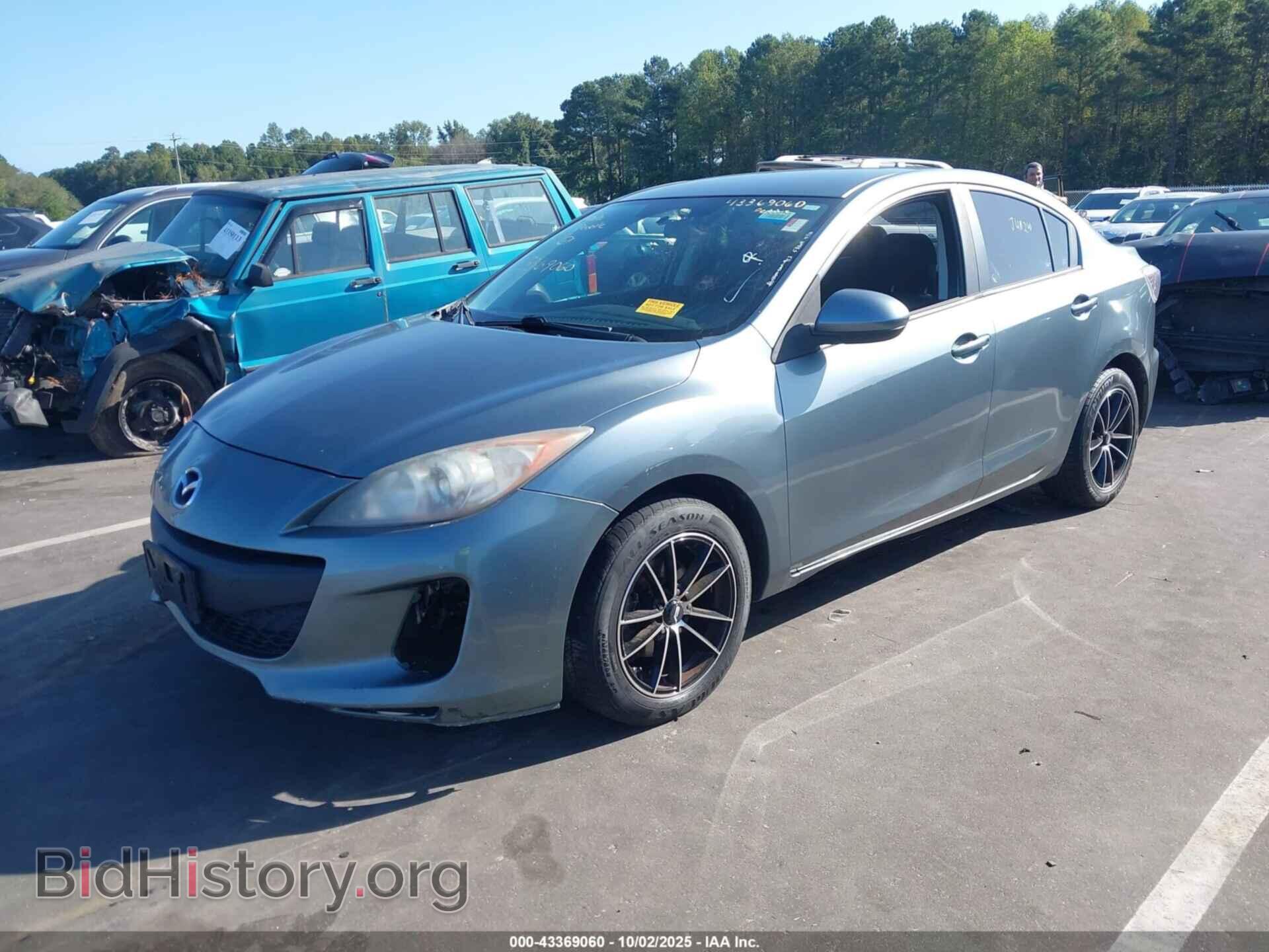 2013 MAZDA MAZDA3 - VIN: JM1BL1TF2D1731504 - Фото 2