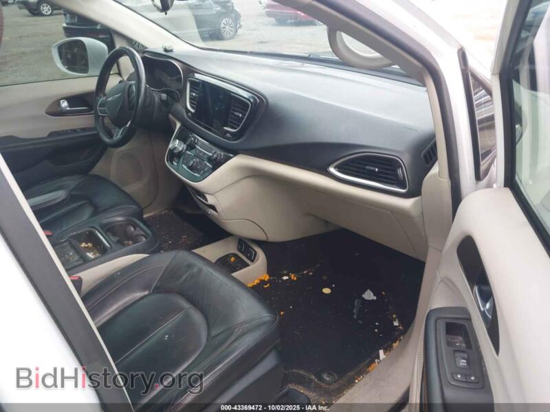 2017 Chrysler PACIFICA (VIN 2C4RC1BG9HR583314) — фото 5 из 16