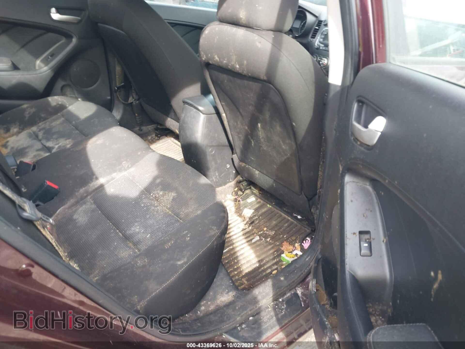 2017 KIA FORTE - VIN: 3KPFK4A75HE110262 - Фото 8