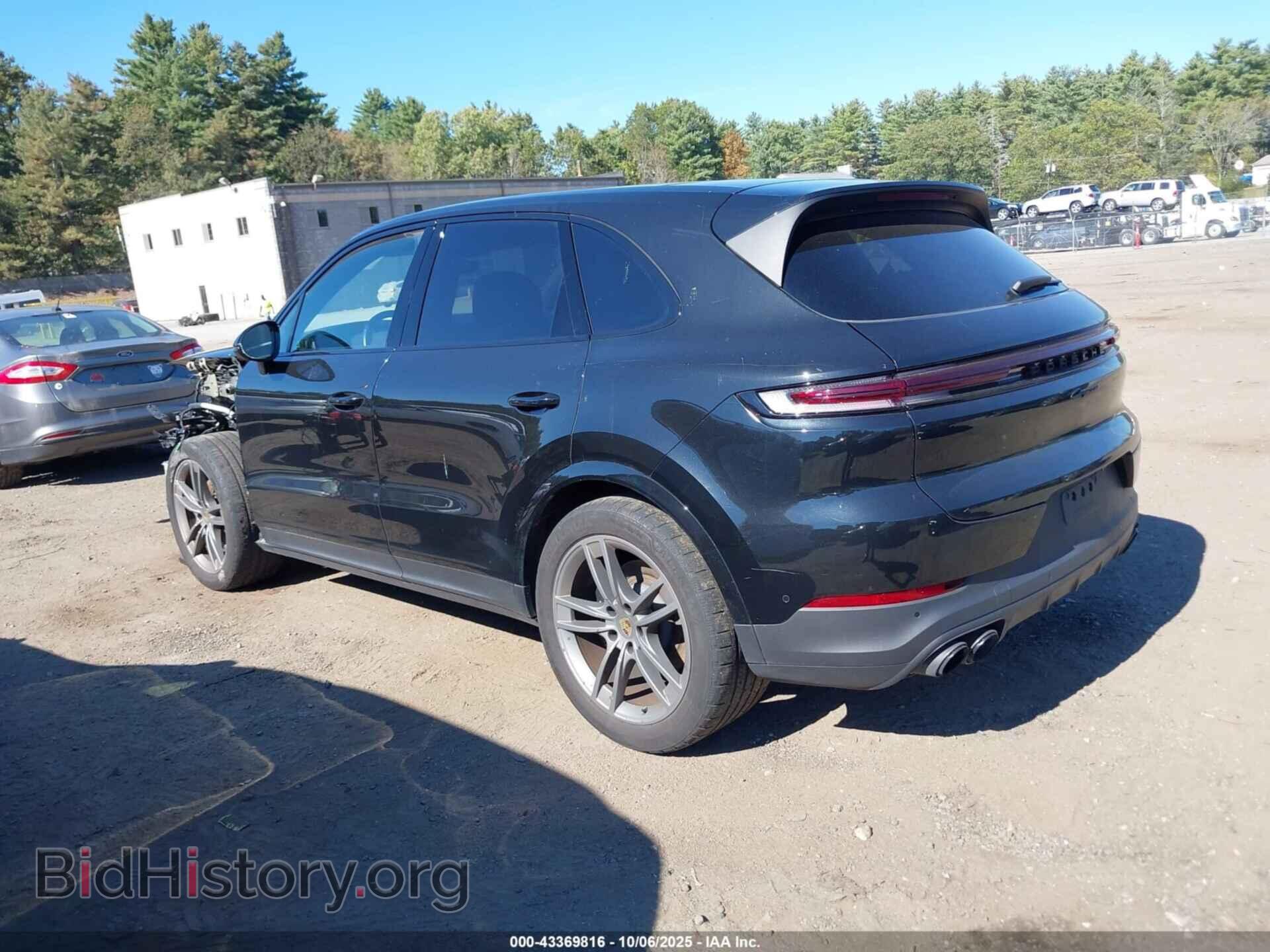 2024 PORSCHE CAYENNE - VIN: WP1AA2AY6RDA02454 - Фото 3