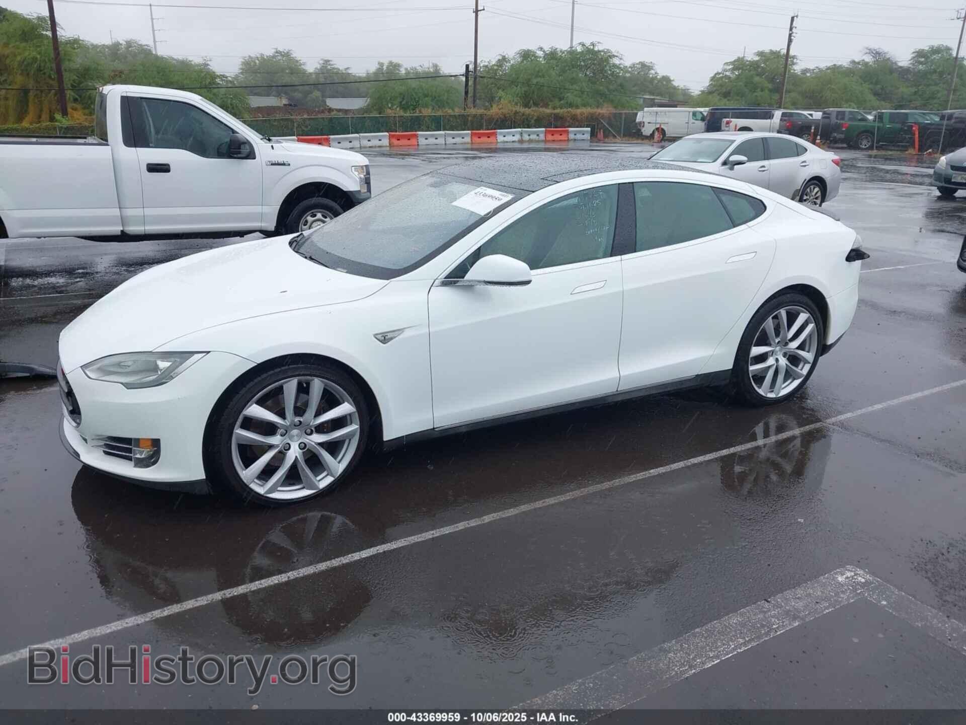 2013 TESLA MODEL S - VIN: 5YJSA1CP3DFP05886 - Photo 2