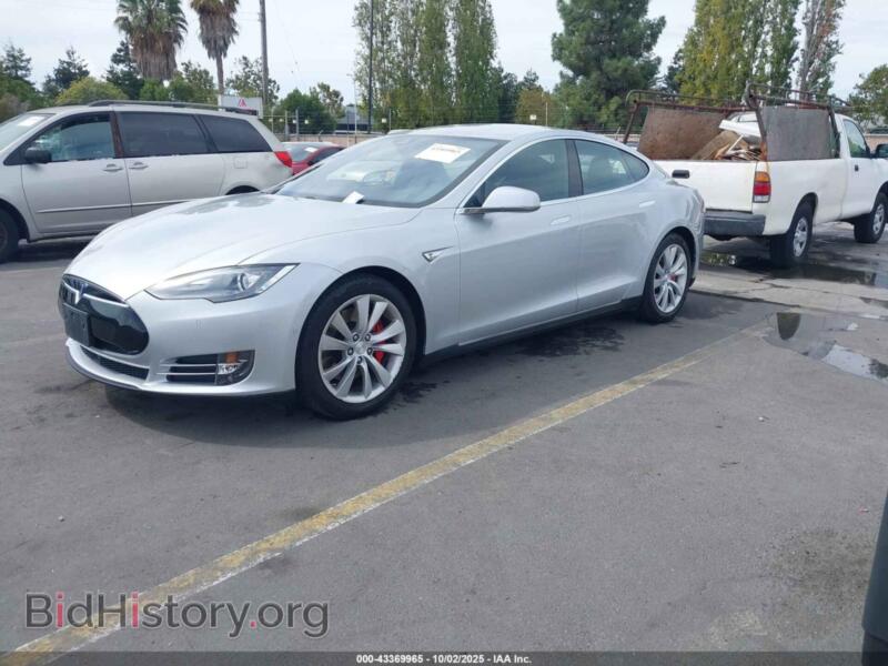 2016 Tesla MODEL S (VIN 5YJSA1E46GF136068) — фото 2 из 18