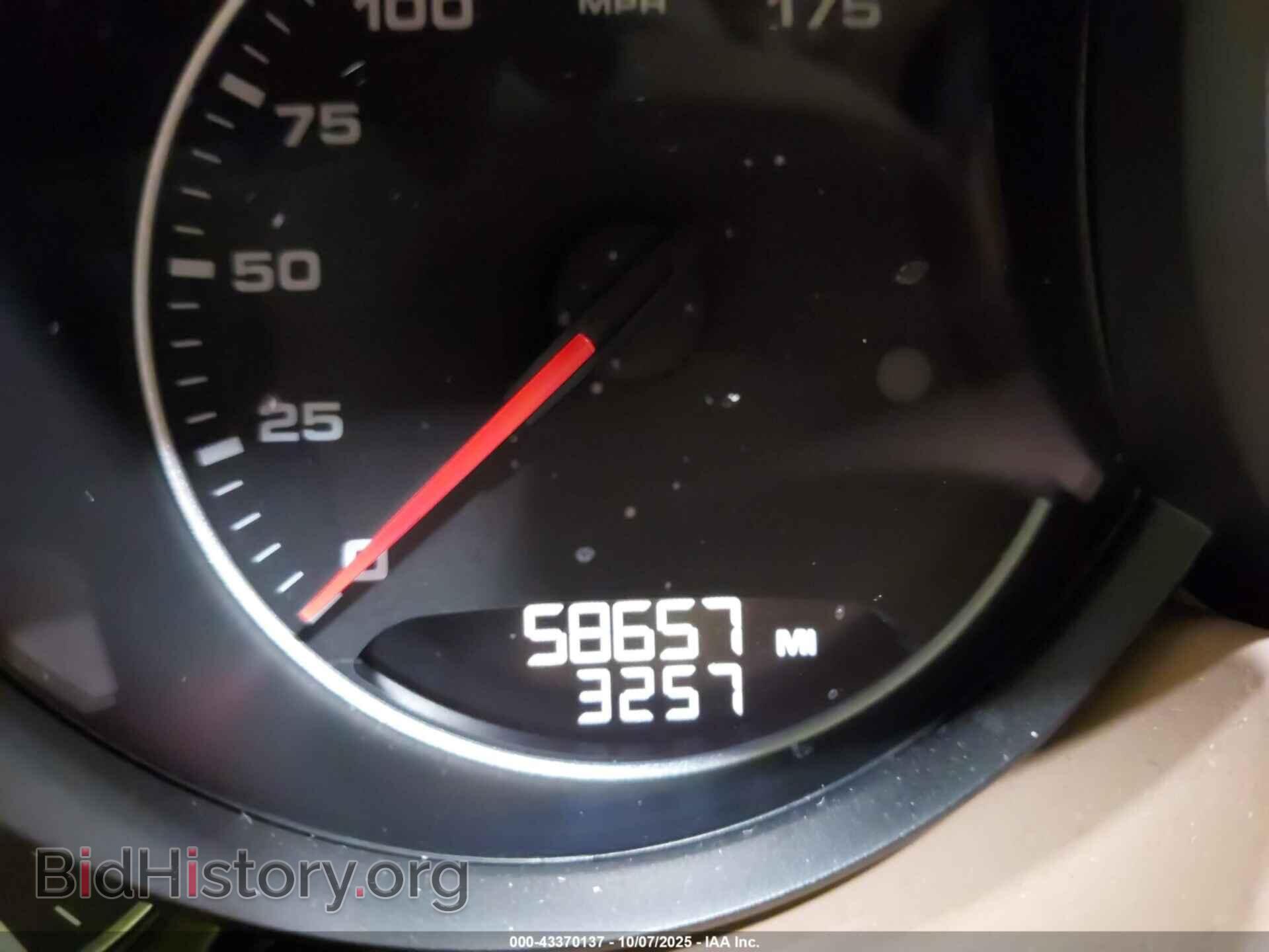 2016 PORSCHE CAYENNE - VIN: WP1AA2A28GLA10652 - Photo 15