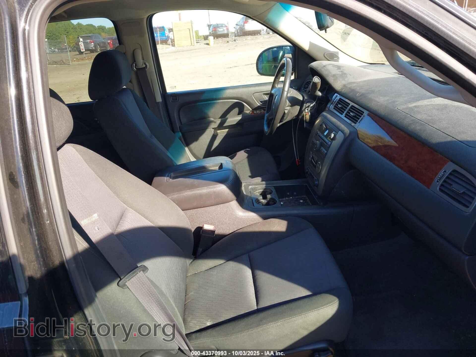 2011 GMC YUKON - VIN: 1GKS2AE03BR393397 - Photo 5