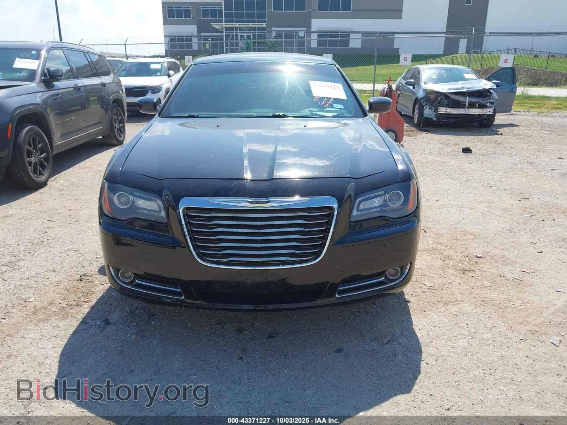 2014 CHRYSLER 300 - VIN: 2C3CCAGG2EH374484 - Фото 12