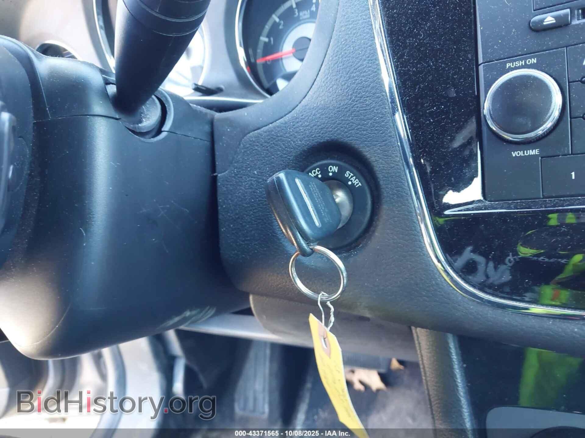 2013 CHRYSLER 200 - VIN: 1C3CCBCG9DN723738 - Фото 11