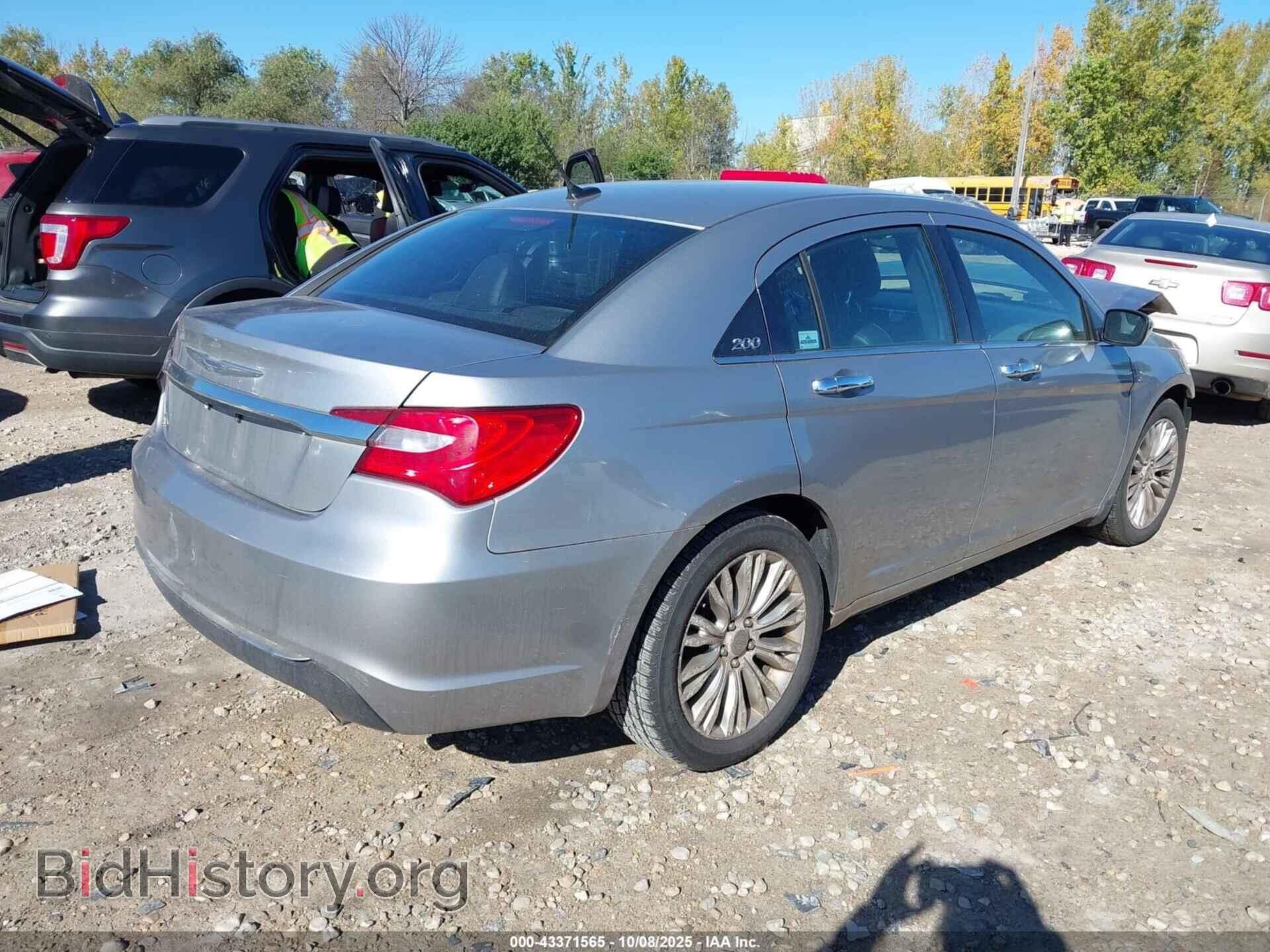 2013 CHRYSLER 200 - VIN: 1C3CCBCG9DN723738 - Фото 4