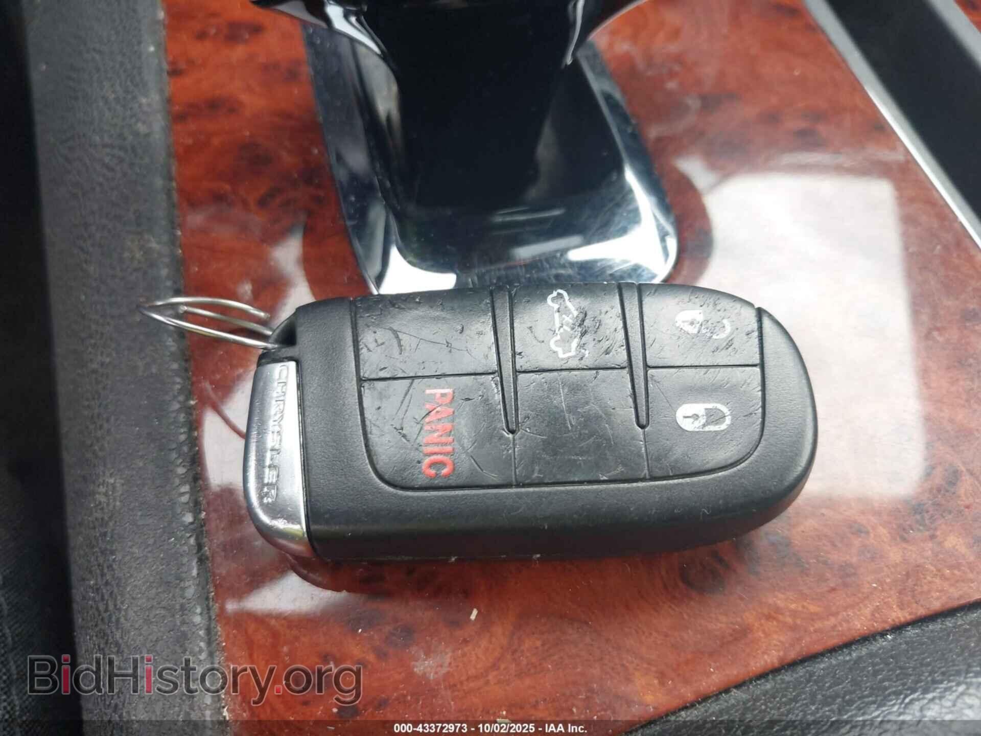2012 CHRYSLER 300 - VIN: 2C3CCAAG8CH198725 - Фото 11