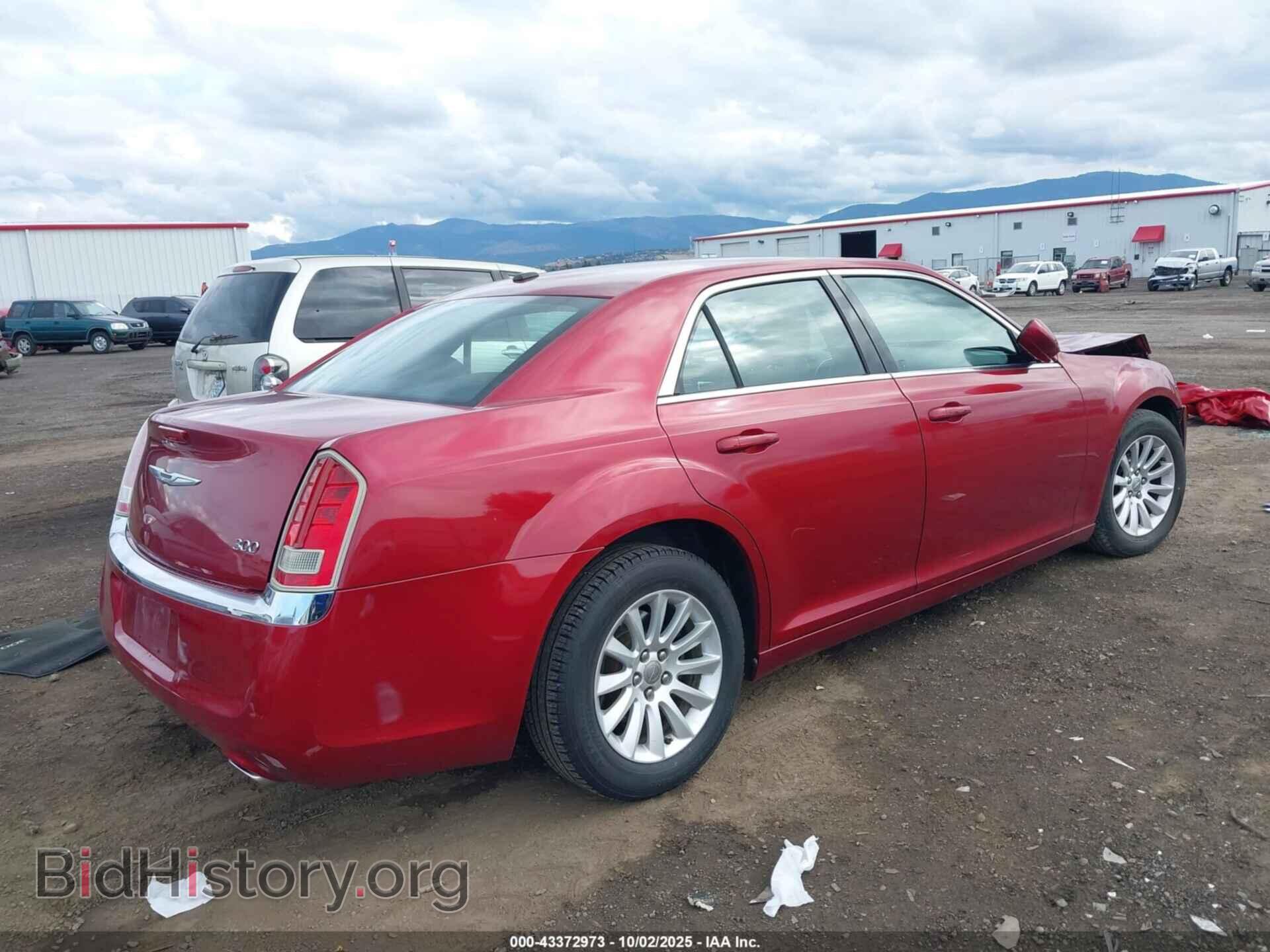 2012 CHRYSLER 300 - VIN: 2C3CCAAG8CH198725 - Фото 4