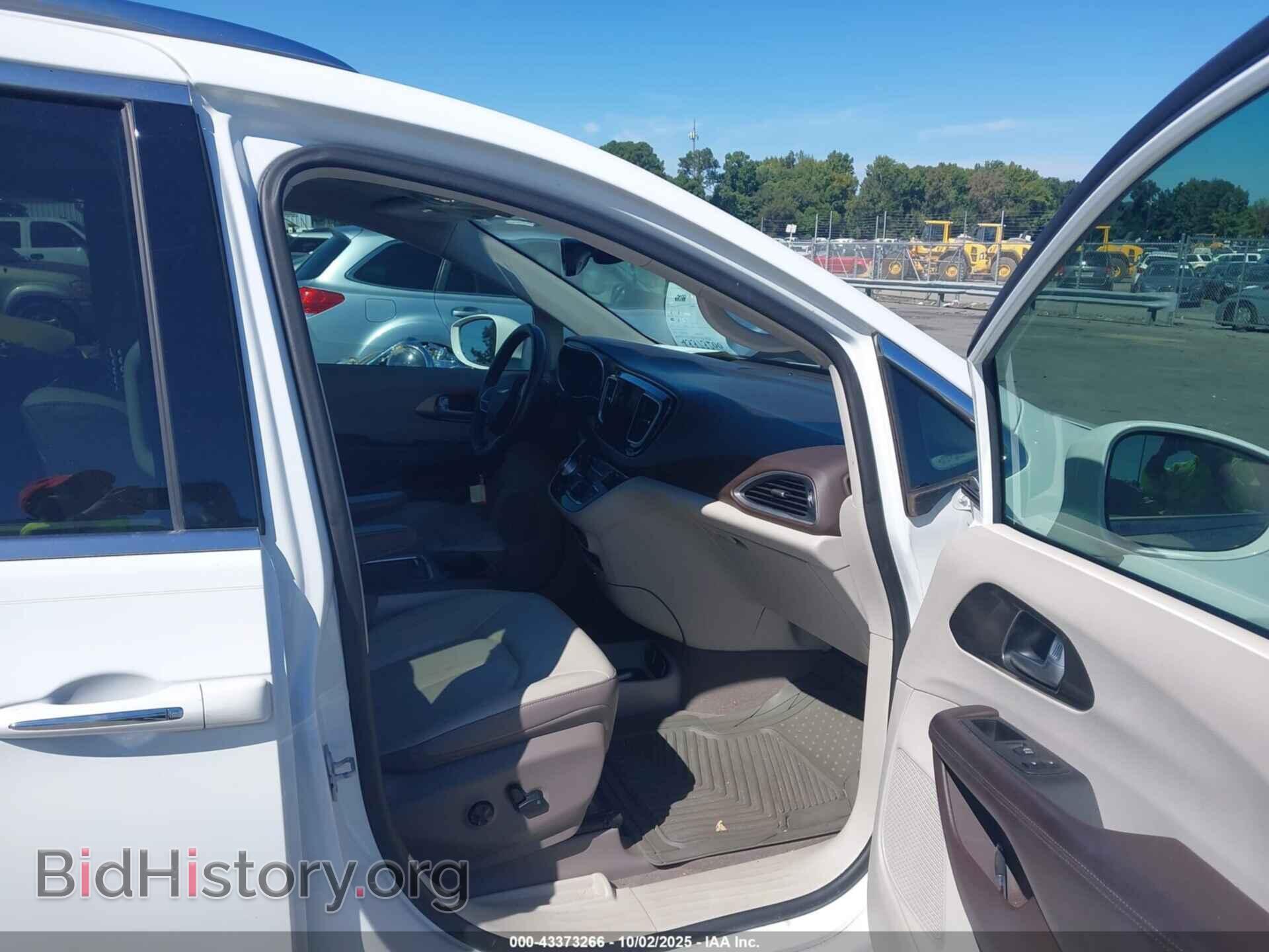 2018 CHRYSLER PACIFICA - VIN: 2C4RC1EG8JR154330 - Фото 5