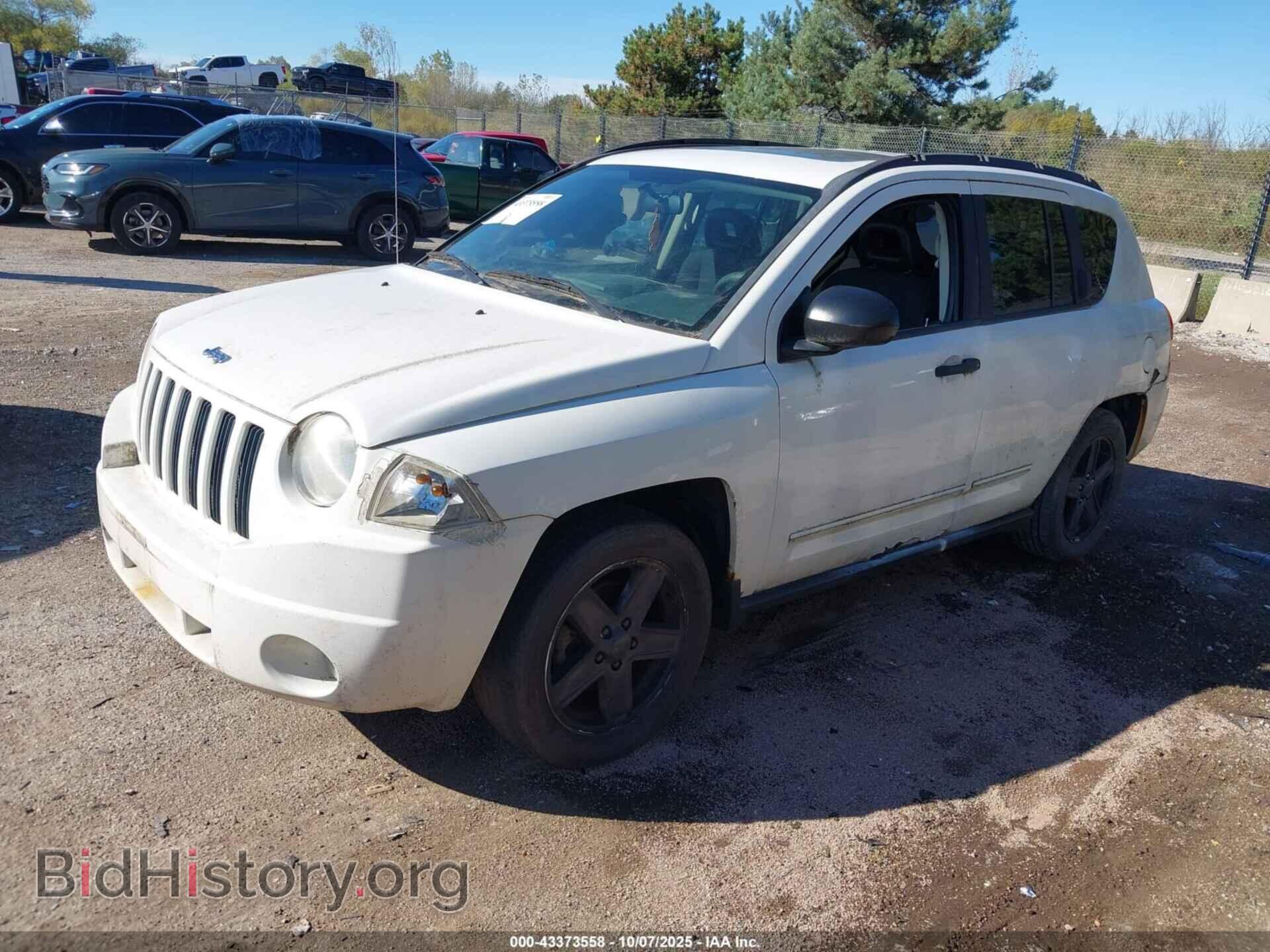 2008 JEEP COMPASS - VIN: 1J8FT47W28D785301 - Фото 2
