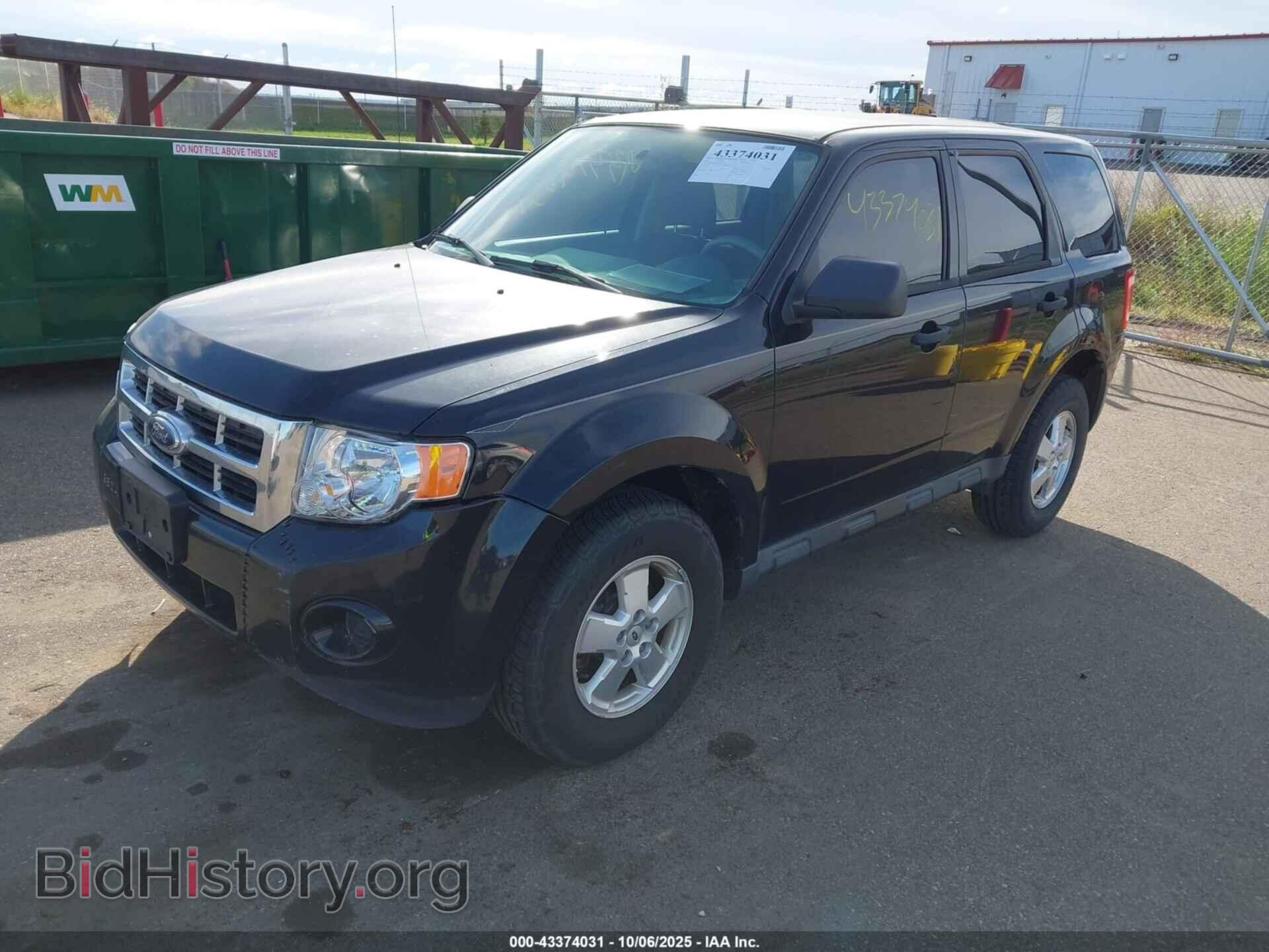 2011 FORD ESCAPE - VIN: 1FMCU9C75BKC43224 - Фото 2