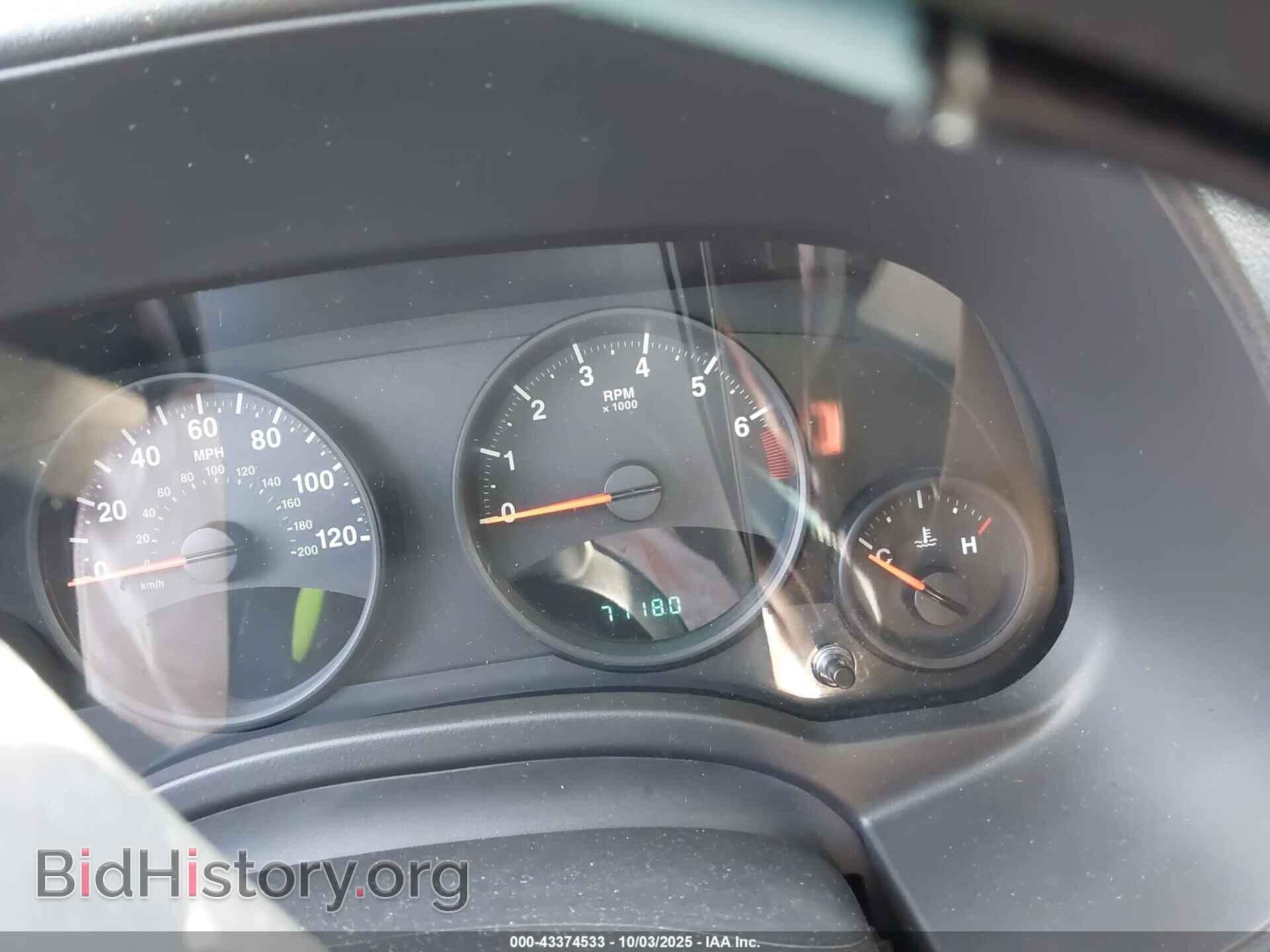 2011 JEEP COMPASS - VIN: 1J4NT1FA2BD267228 - Photo 7