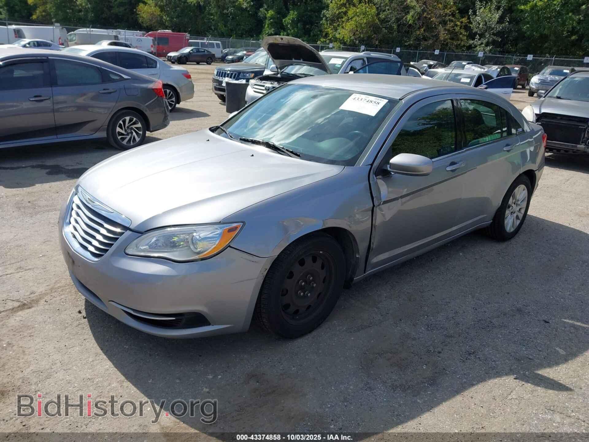 2014 CHRYSLER 200 - VIN: 1C3CCBAB1EN123711 - Фото 2