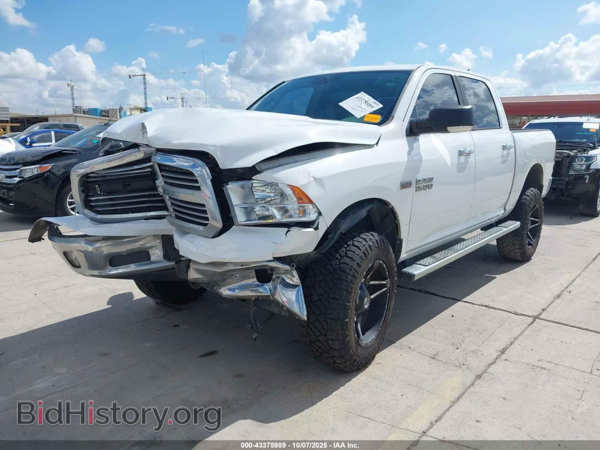 2017 RAM 1500 - VIN: 1C6RR7LT2HS511048 - Фото 2