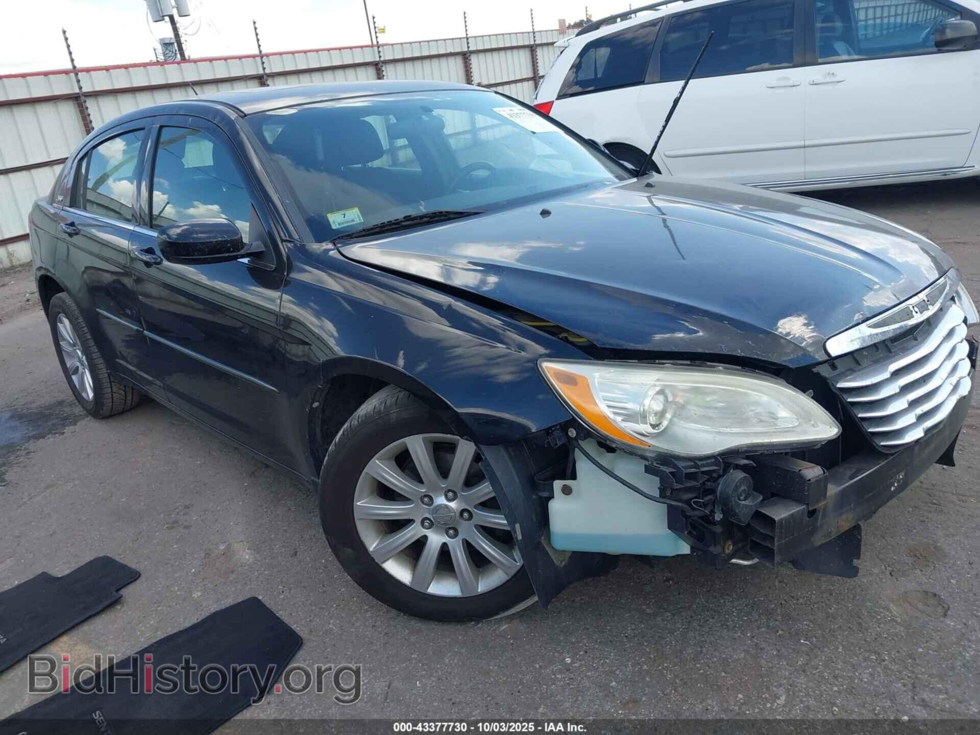 Photo 1C3CCBBG1DN678635 - CHRYSLER 200 2013