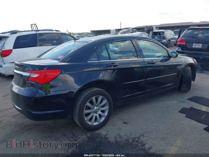 2013 Chrysler 200 (VIN 1C3CCBBG1DN678635) — фото 4 из 15