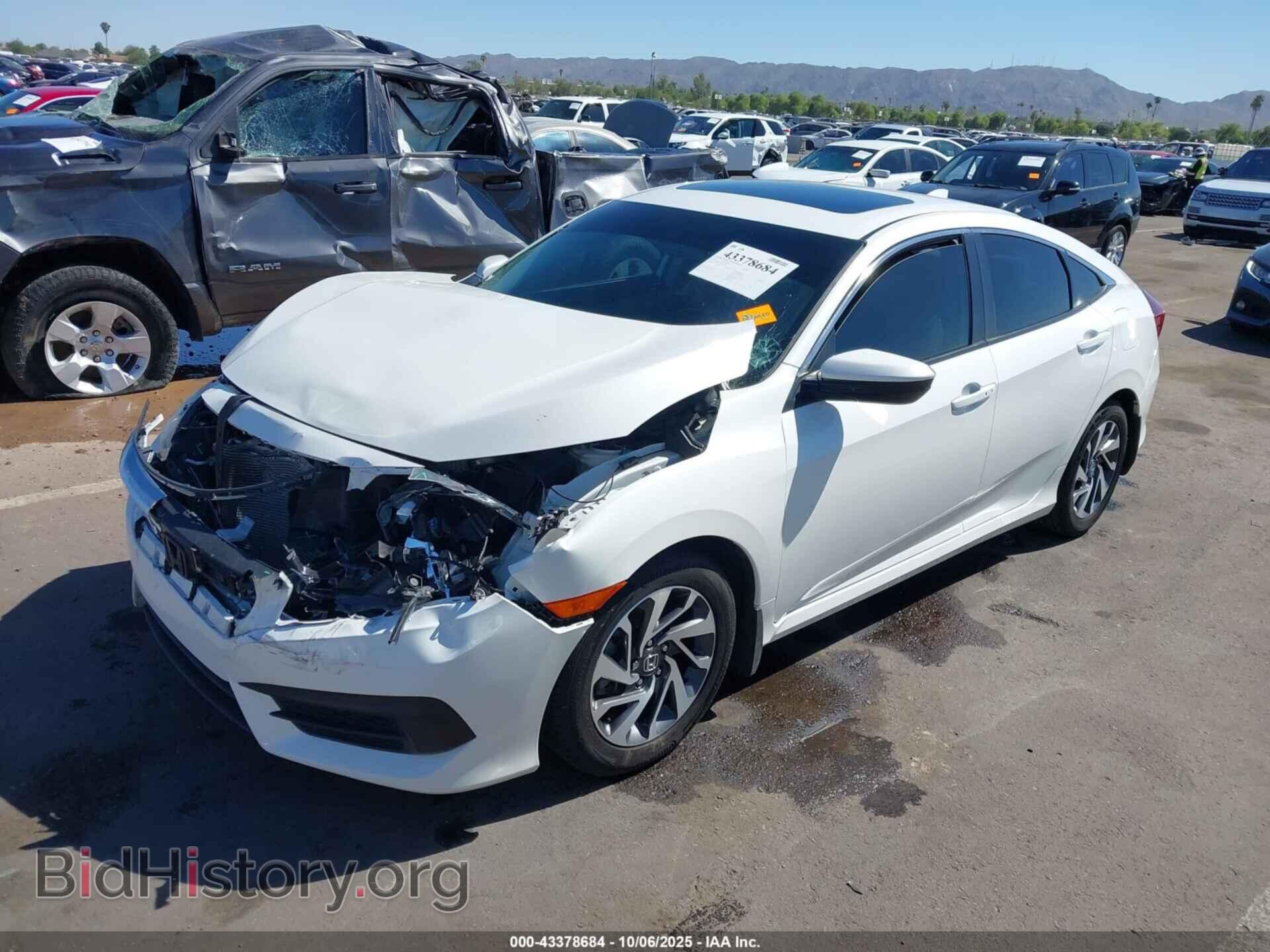 2018 HONDA CIVIC - VIN: 19XFC2F74JE014493 - Фото 2