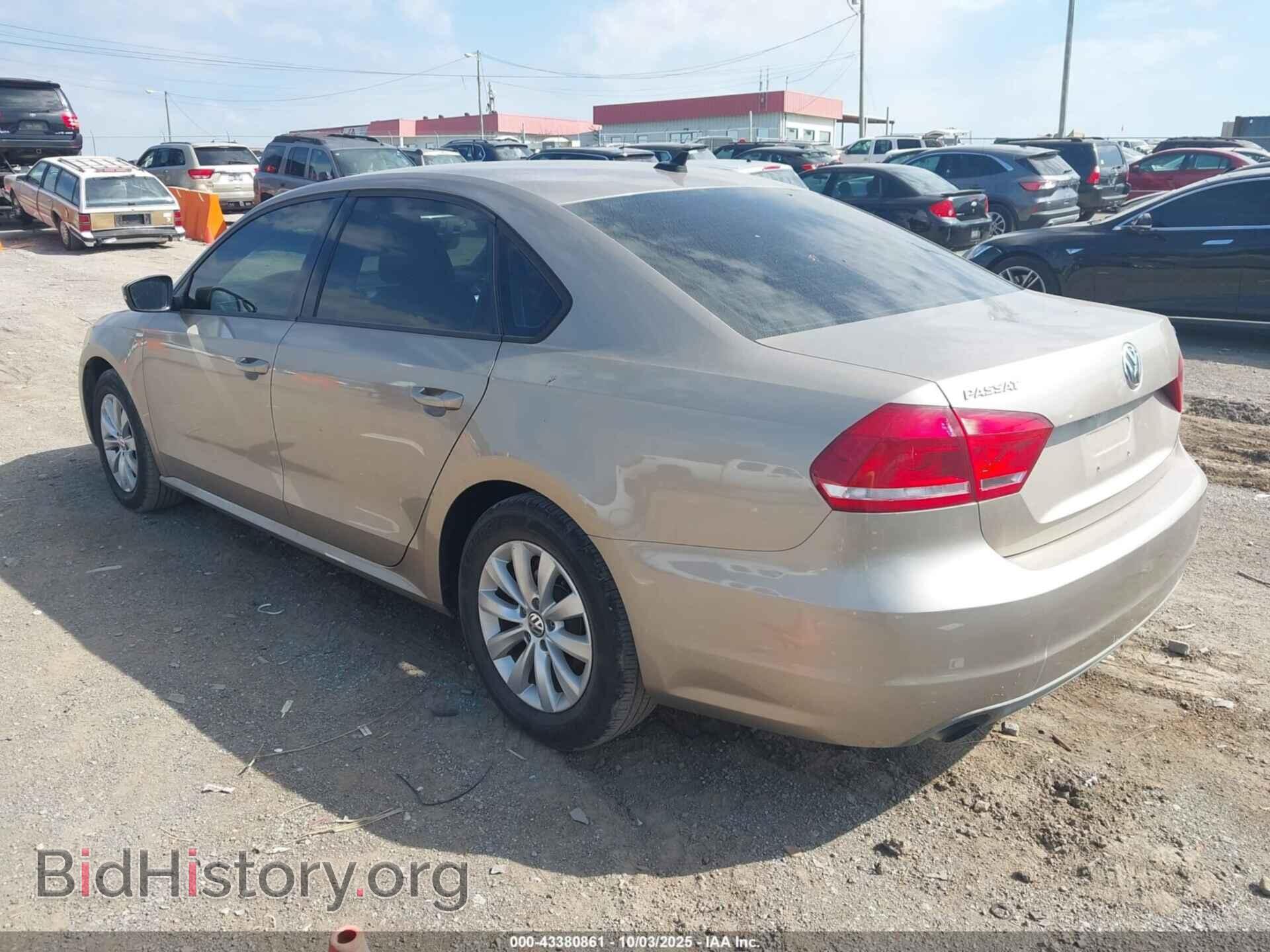 2015 VOLKSWAGEN PASSAT - VIN: 1VWAT7A30FC018595 - Фото 3