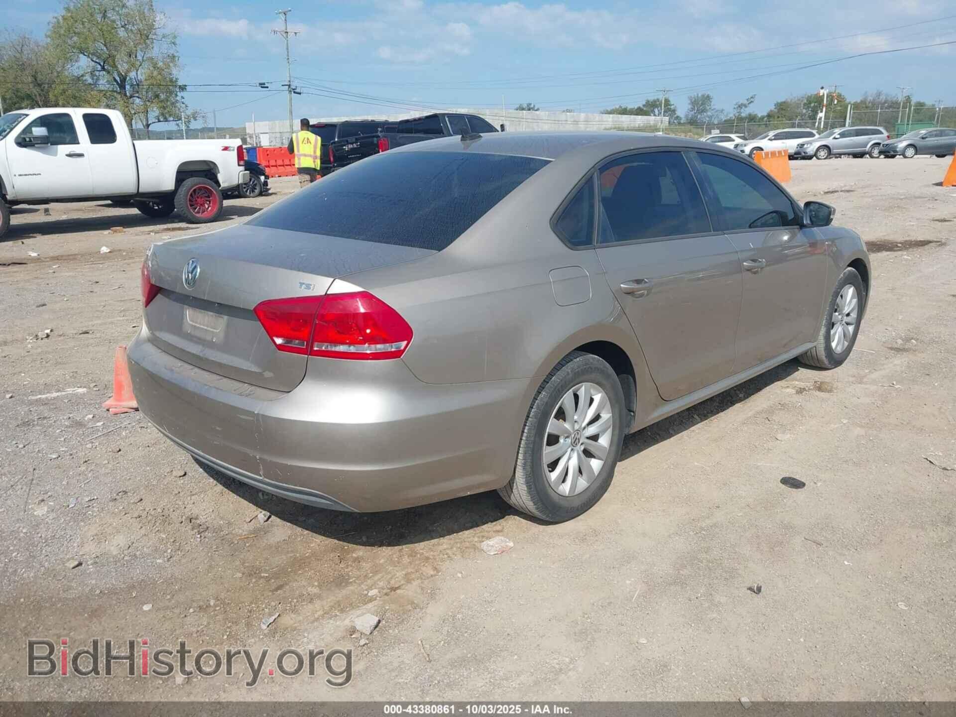 2015 VOLKSWAGEN PASSAT - VIN: 1VWAT7A30FC018595 - Фото 4