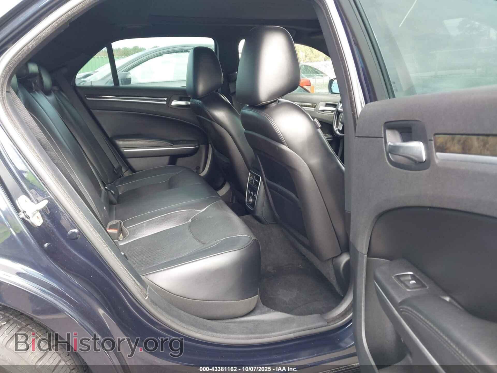 2012 CHRYSLER 300 - VIN: 2C3CCACG5CH136955 - Фото 8