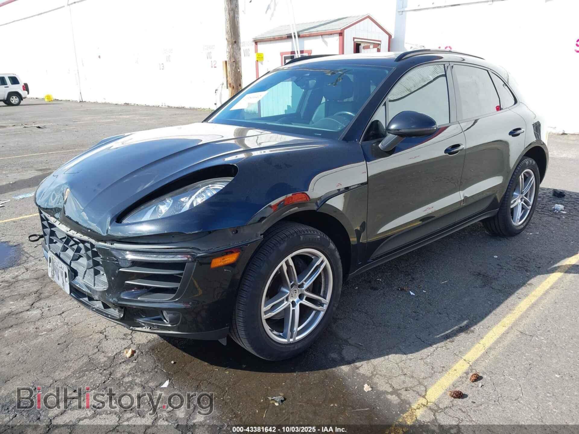 2017 PORSCHE MACAN - VIN: WP1AA2A50HLB82637 - Photo 2