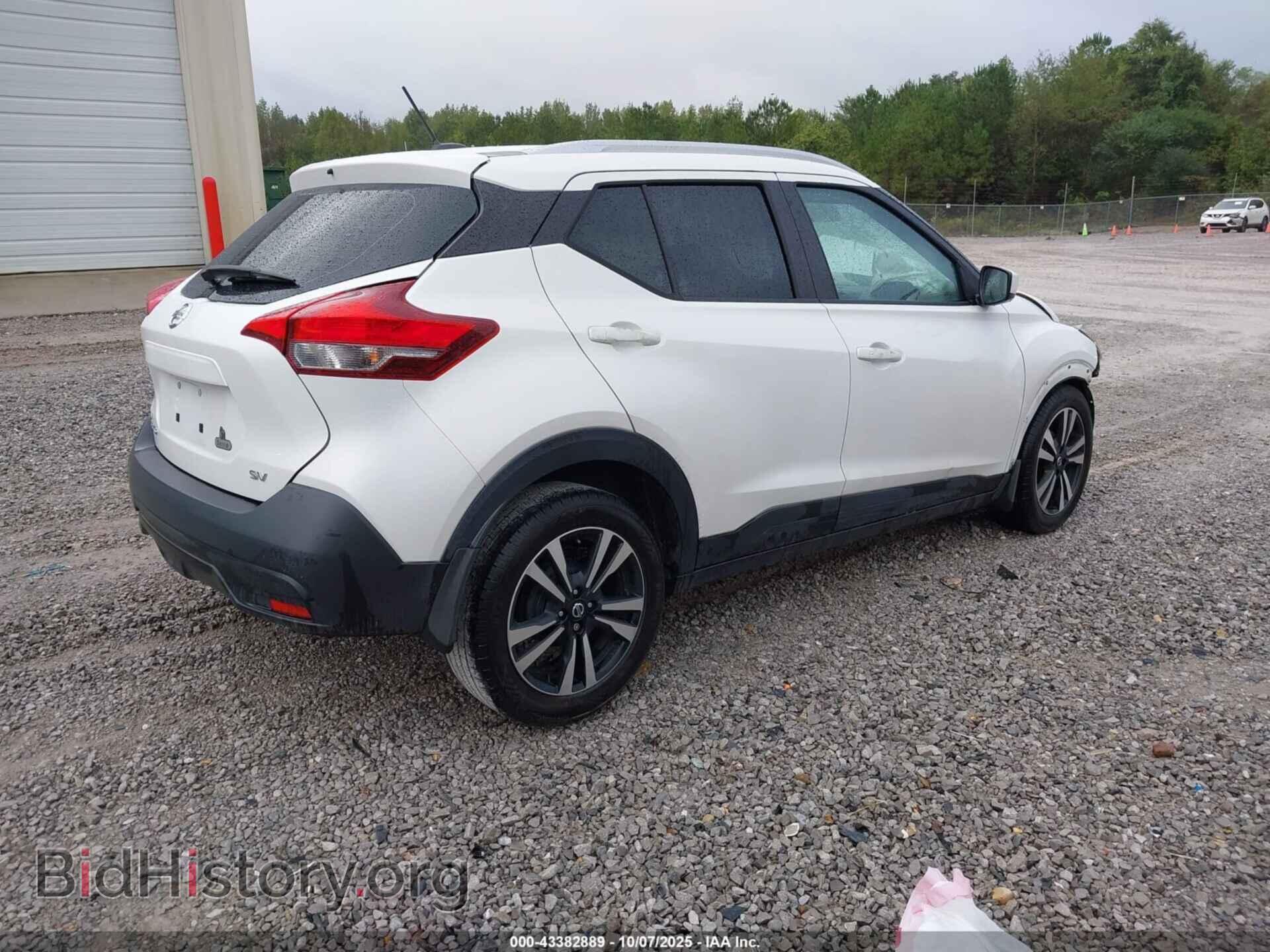 2019 NISSAN KICKS - VIN: 3N1CP5CU3KL499437 - Фото 4