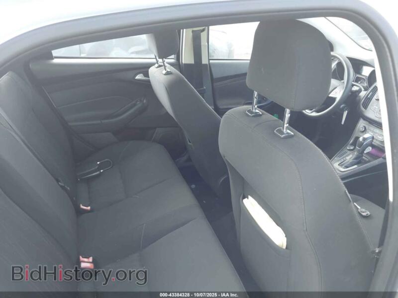 2016 Ford FOCUS (VIN 1FADP3F26GL304567) — фото 8 из 11