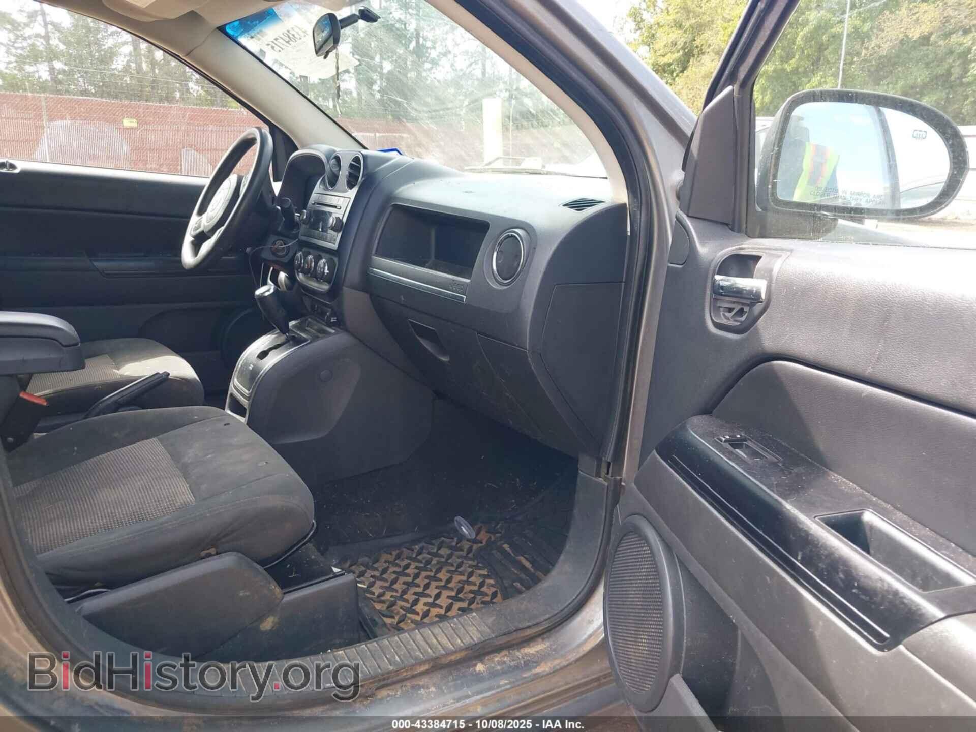 2011 JEEP COMPASS - VIN: 1J4NT1FA5BD284640 - Фото 5