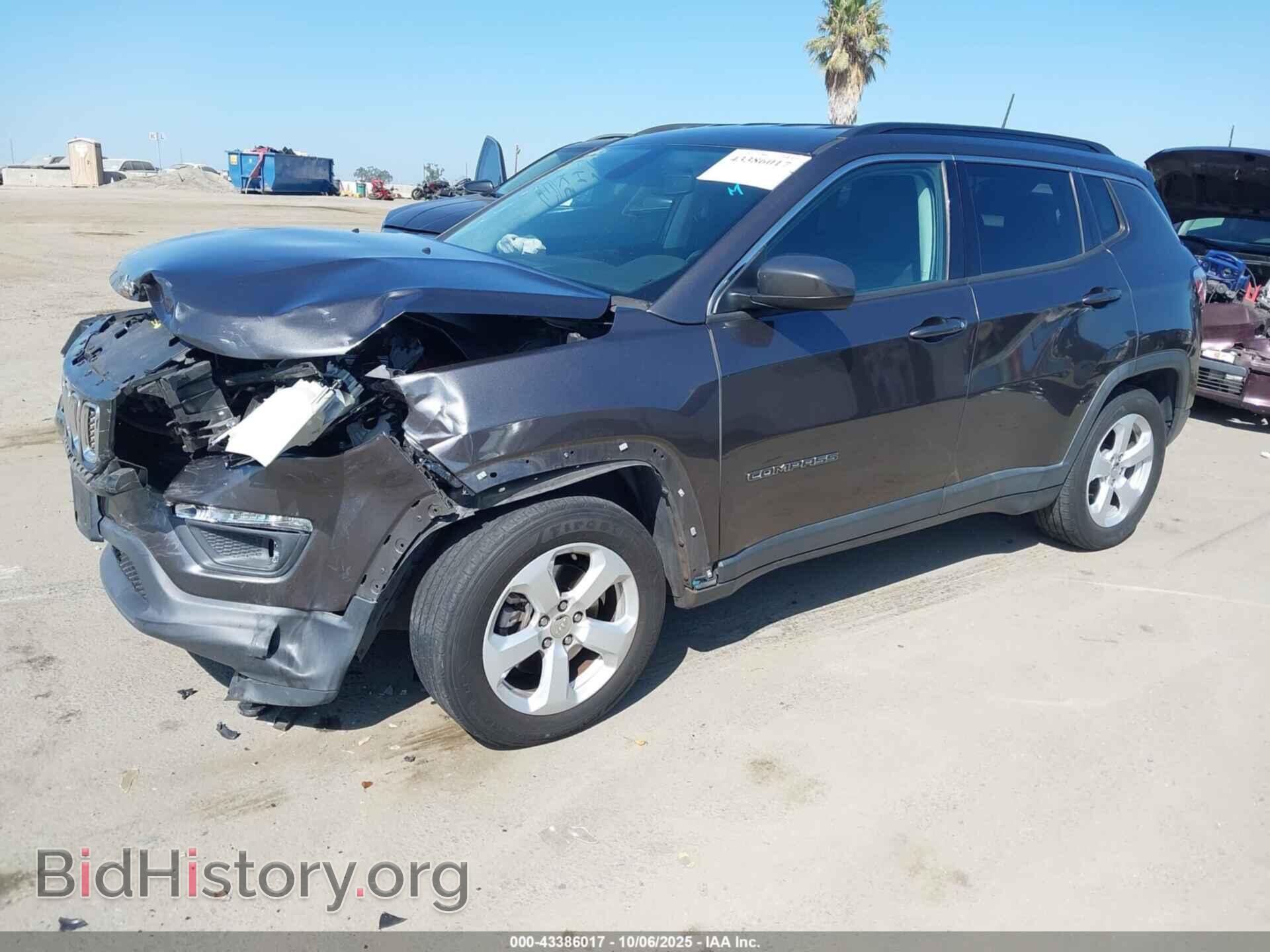 2019 JEEP COMPASS - VIN: 3C4NJCBB2KT855422 - Фото 2