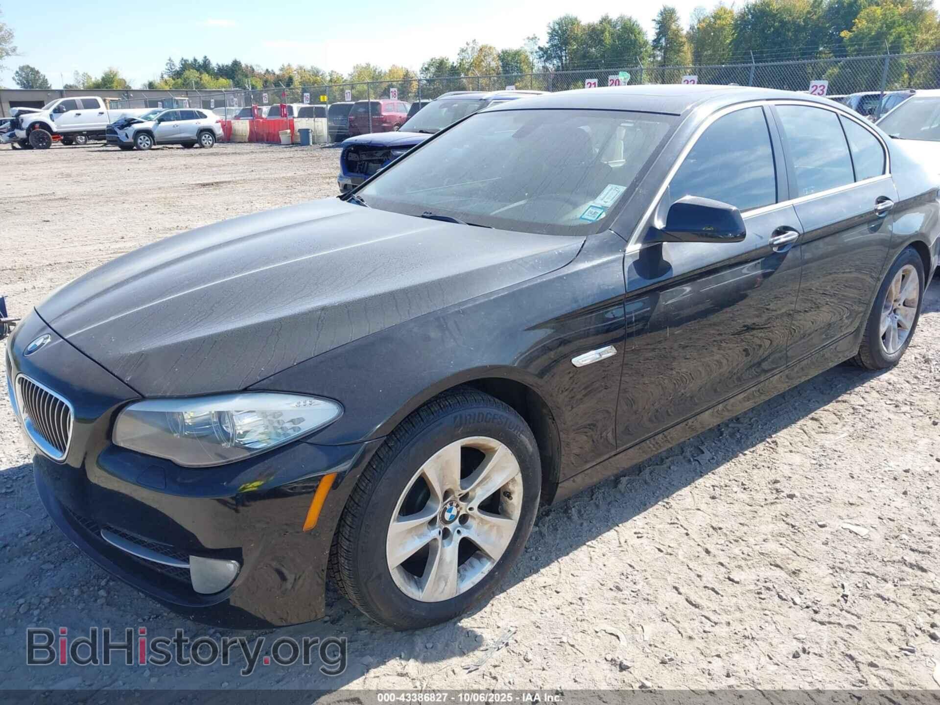 2013 BMW 528I - VIN: WBAXH5C50DDW13761 - Фото 2