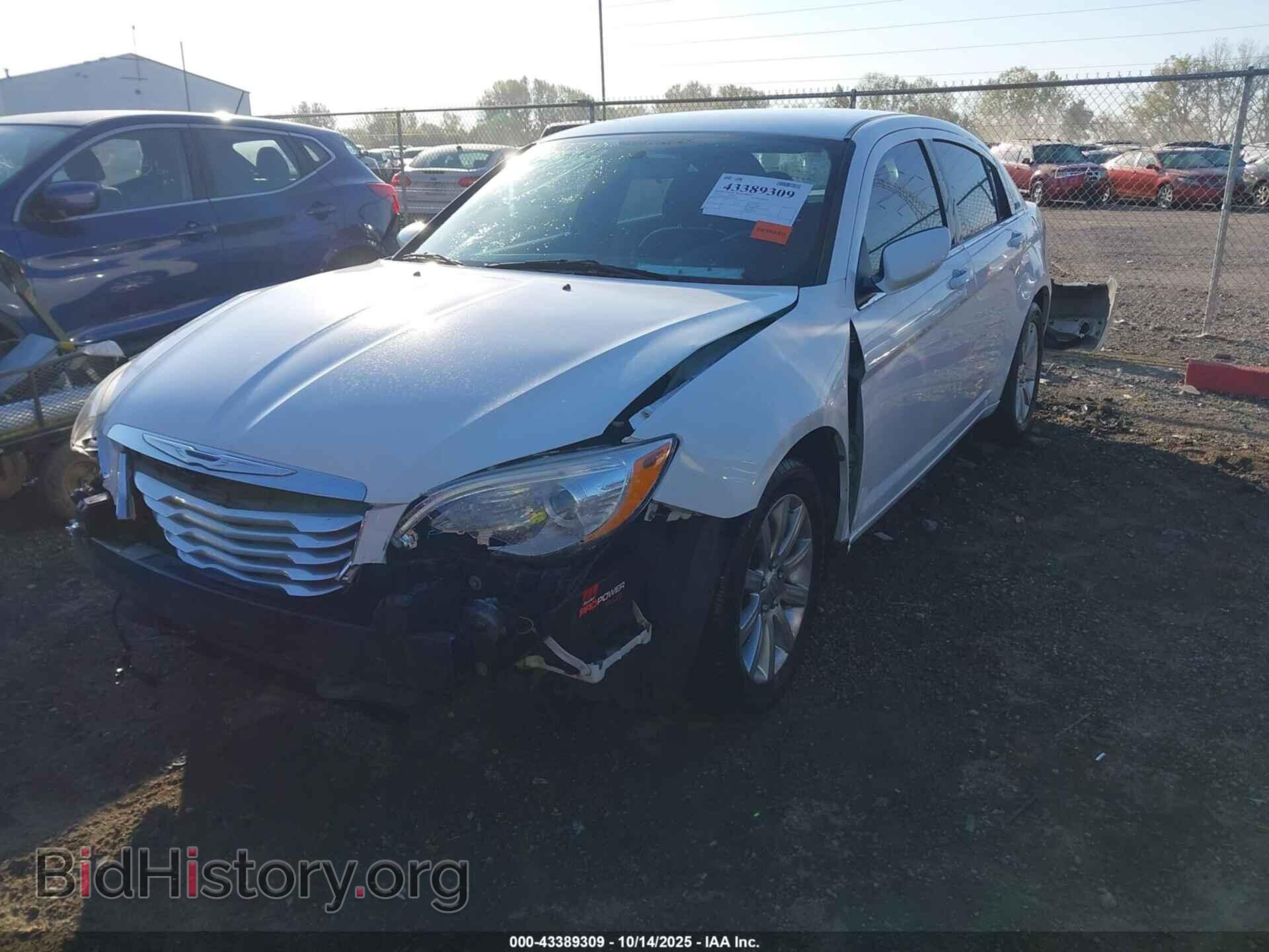 2013 CHRYSLER 200 - VIN: 1C3CCBBB0DN601615 - Photo 2