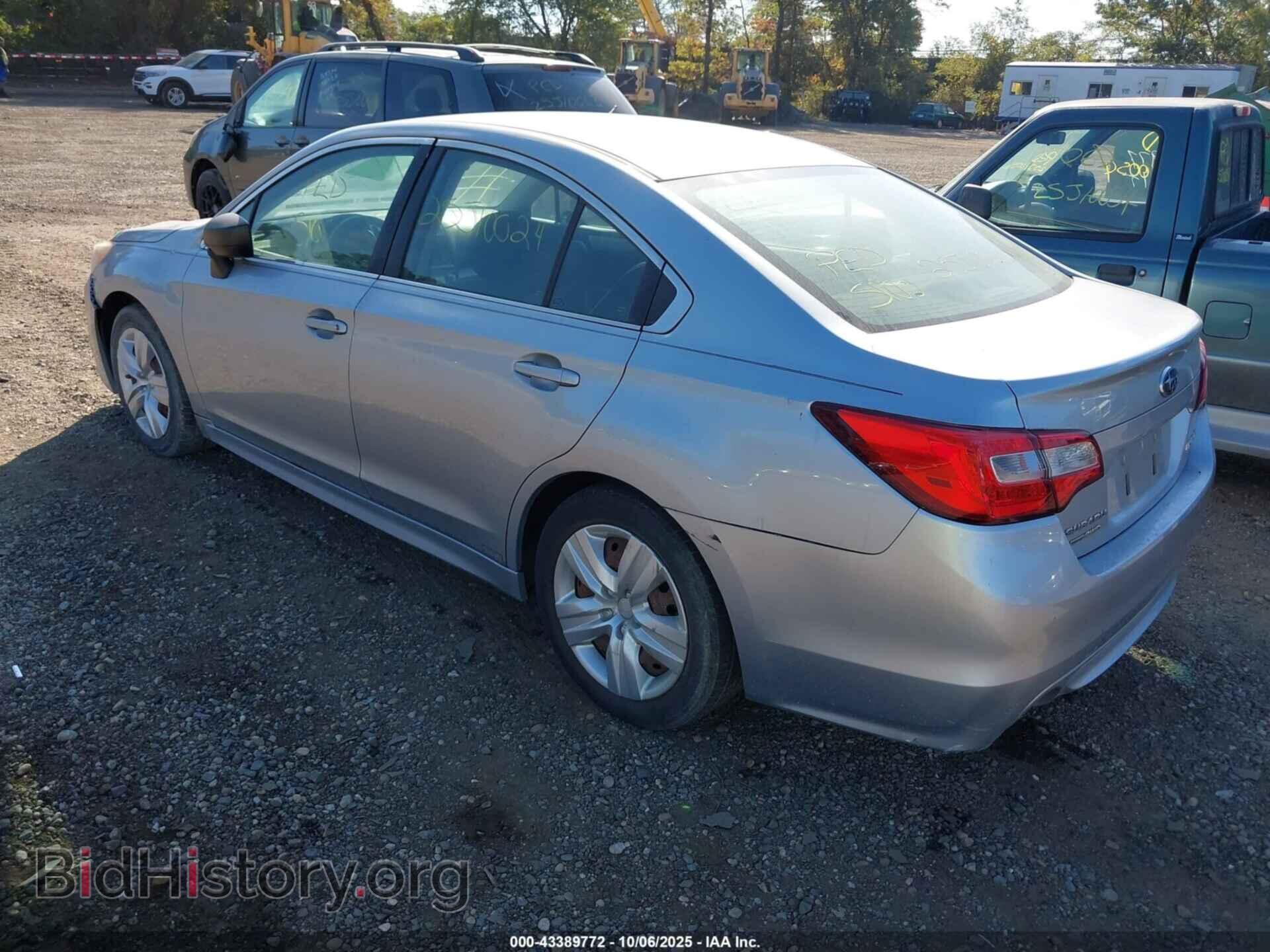 2016 SUBARU LEGACY - VIN: 4S3BNAA67G3045805 - Фото 3