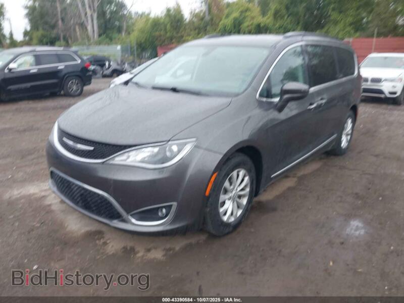 2017 Chrysler PACIFICA (VIN 2C4RC1BG3HR691959) — фото 2 из 16