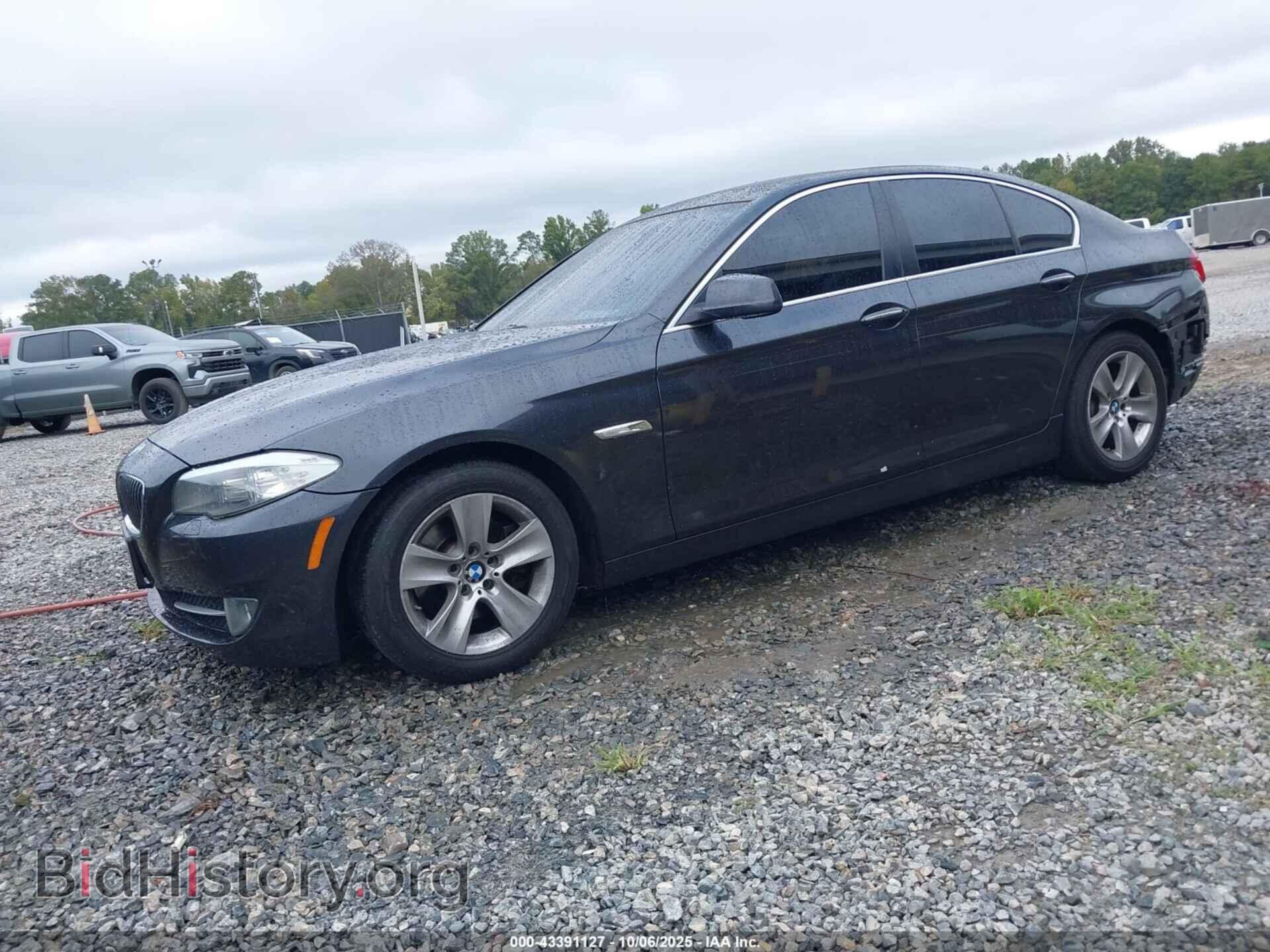 2013 BMW 528I - VIN: WBAXG5C55DDY35229 - Фото 2