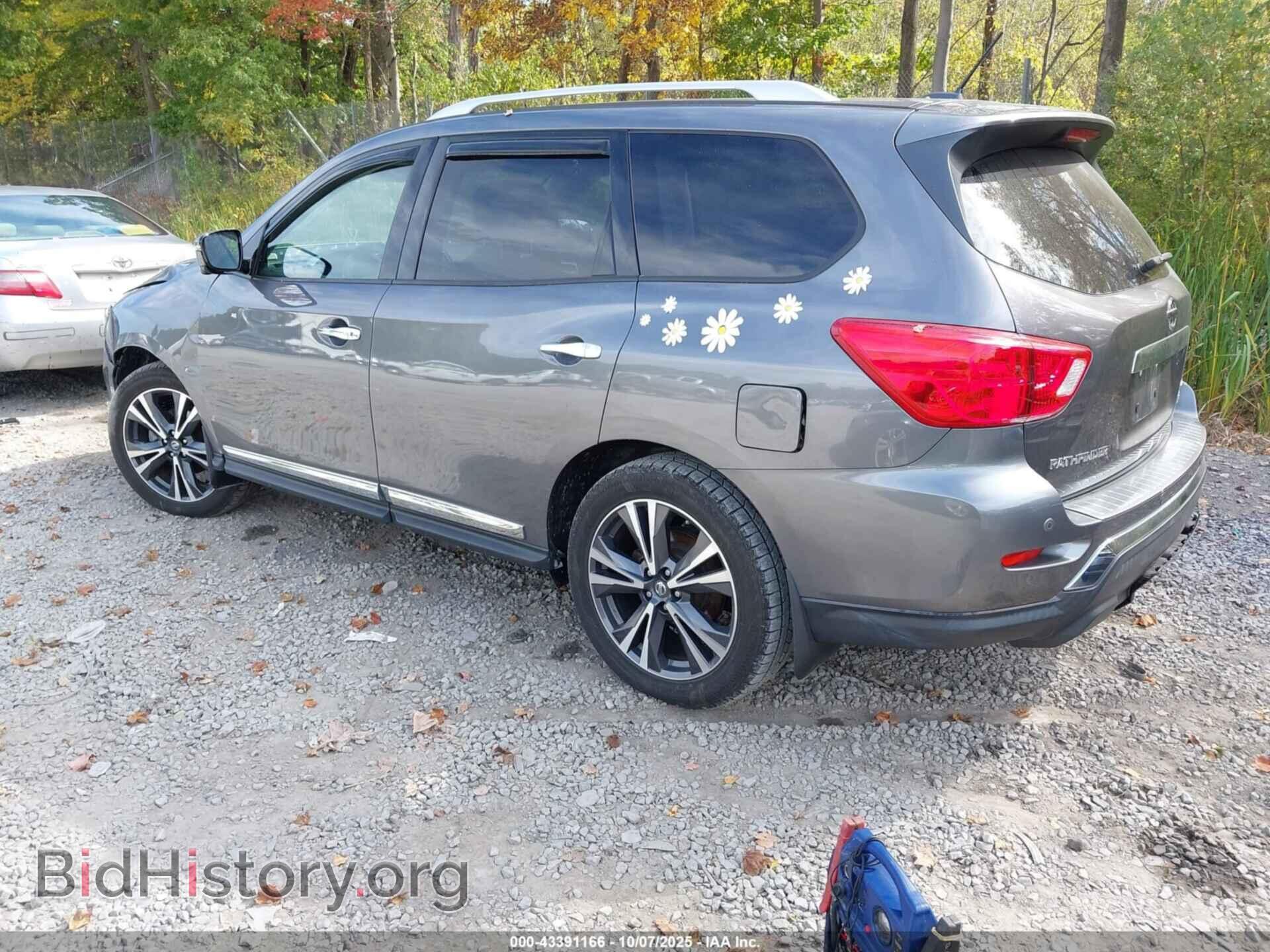 2017 NISSAN PATHFINDER - VIN: 5N1DR2MM5HC620655 - Фото 3