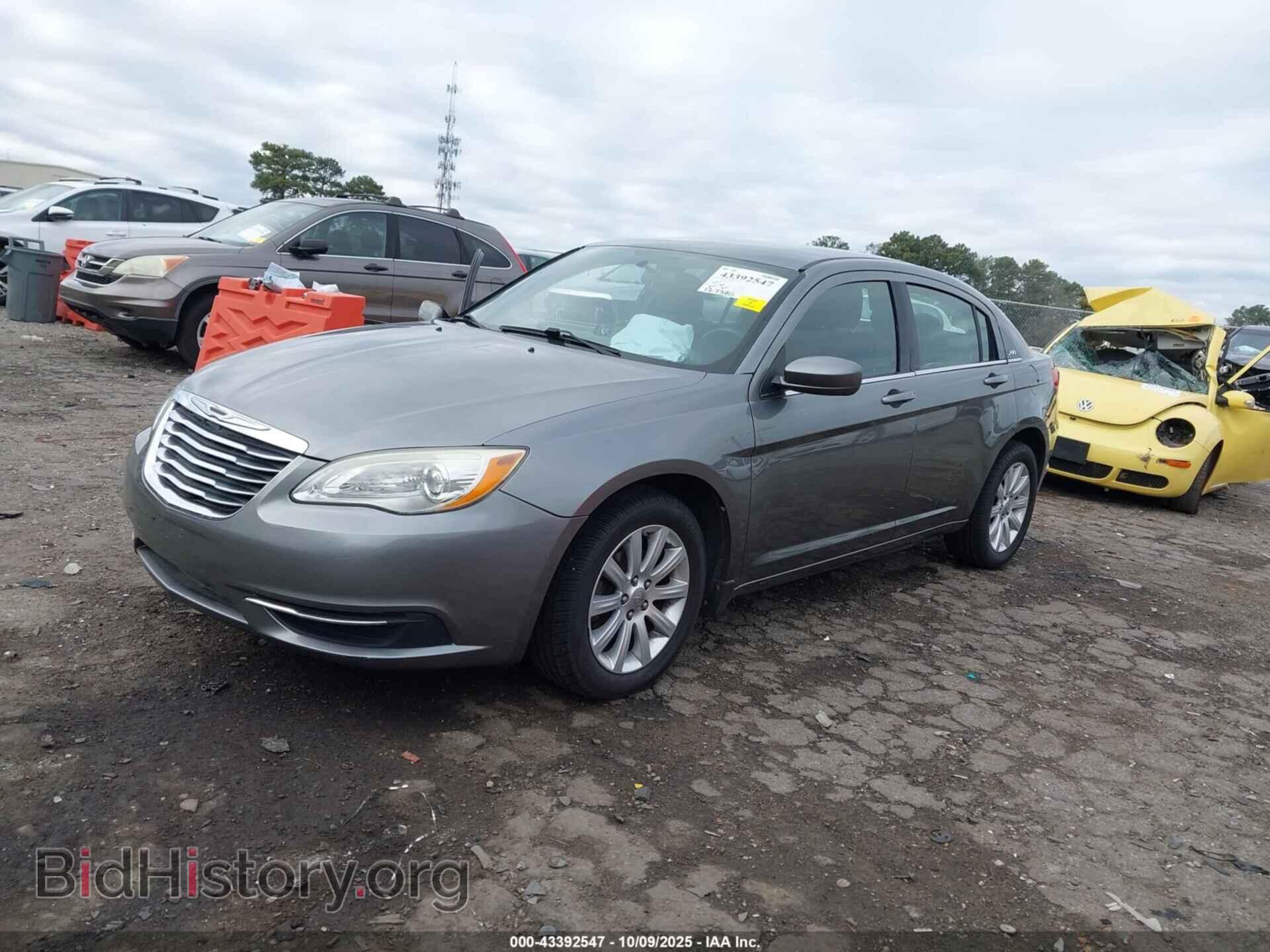 2013 CHRYSLER 200 - VIN: 1C3CCBBB5DN672972 - Фото 2