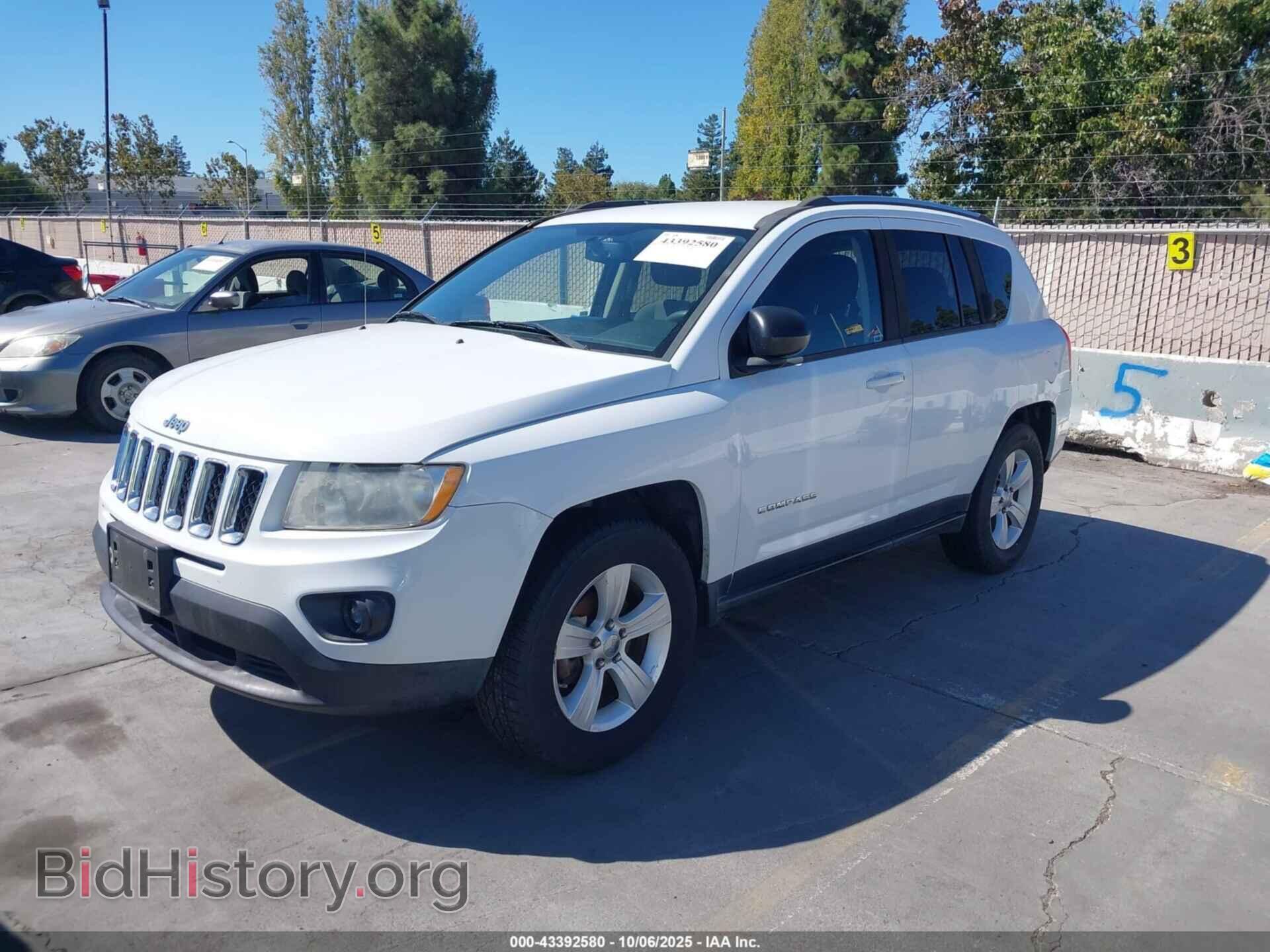 2012 JEEP COMPASS - VIN: 1C4NJDBB1CD662269 - Фото 2