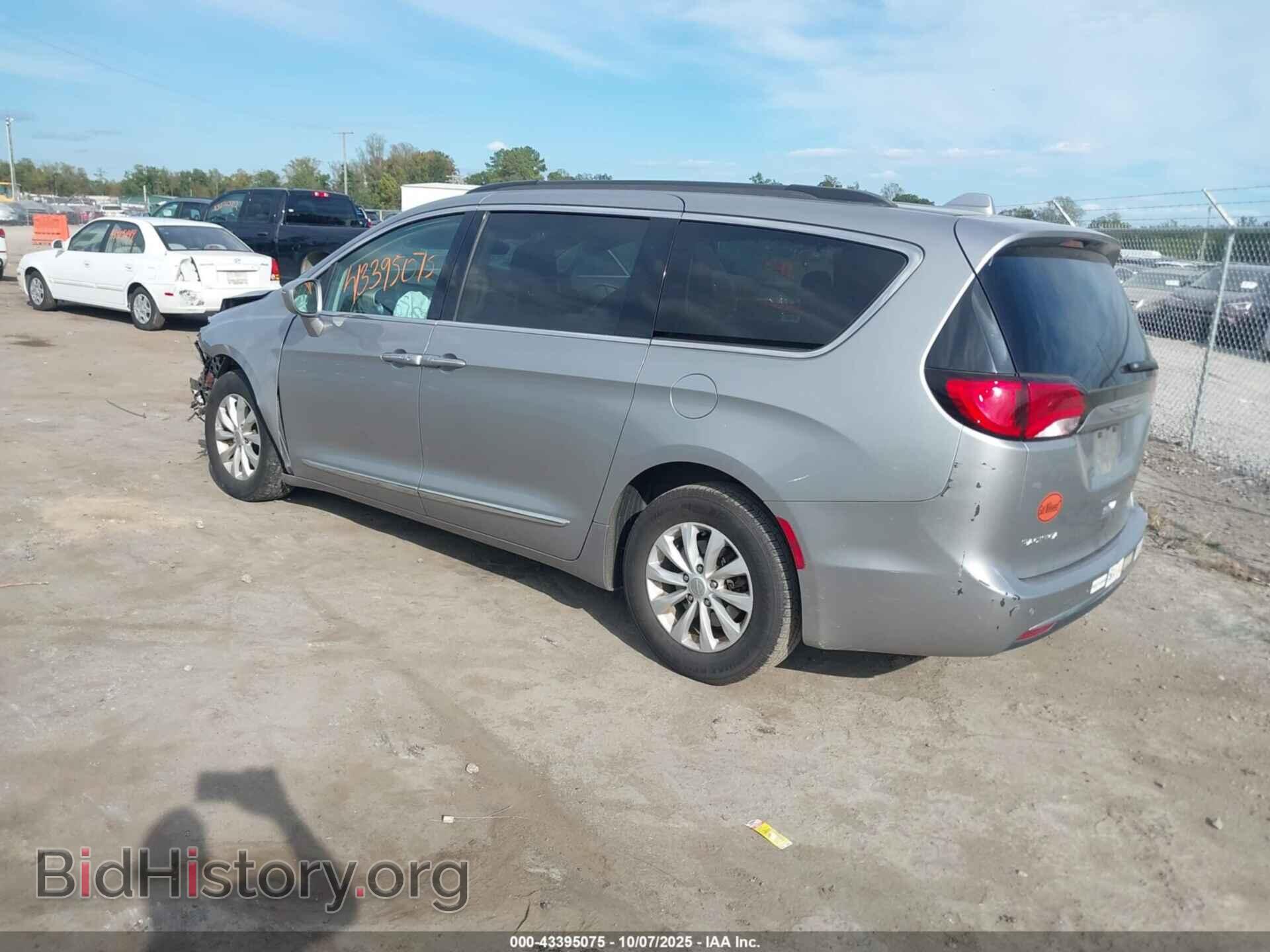 2017 CHRYSLER PACIFICA - VIN: 2C4RC1BG9HR642622 - Фото 3